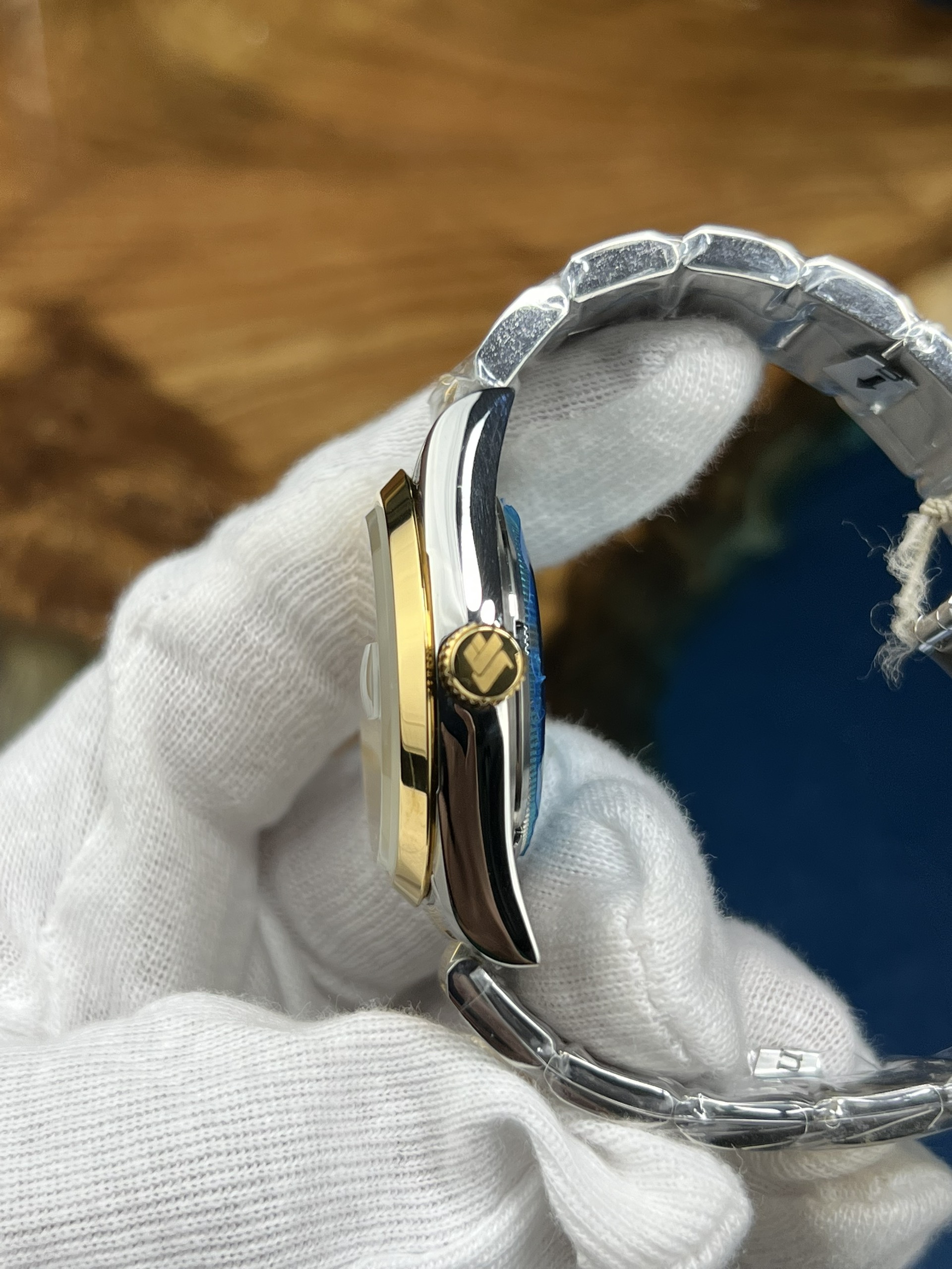 3-aec18f91-9958-46d4-8d99-8d057c87d530