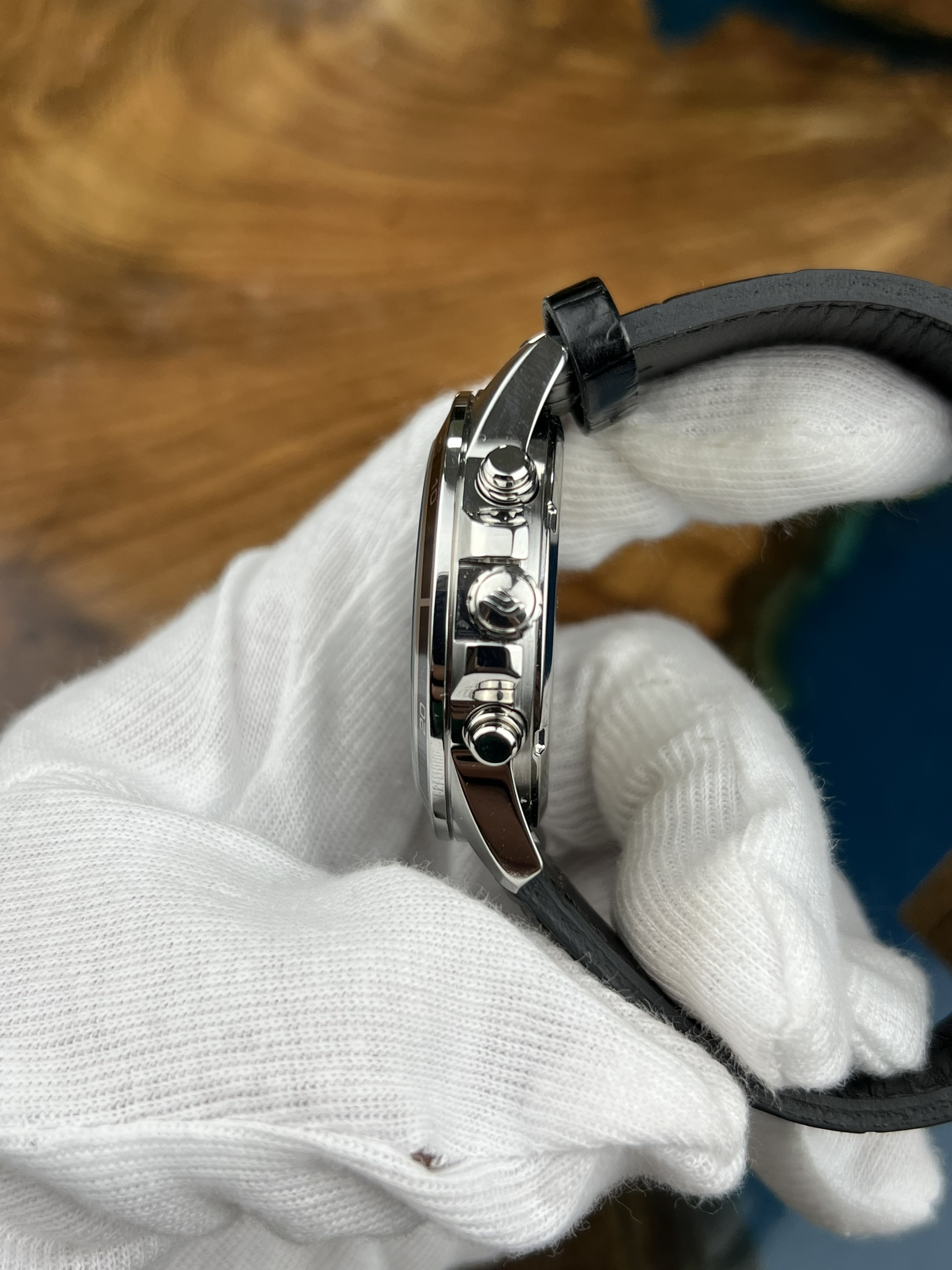 3-b3240389-3322-446d-8bb5-46386f947945