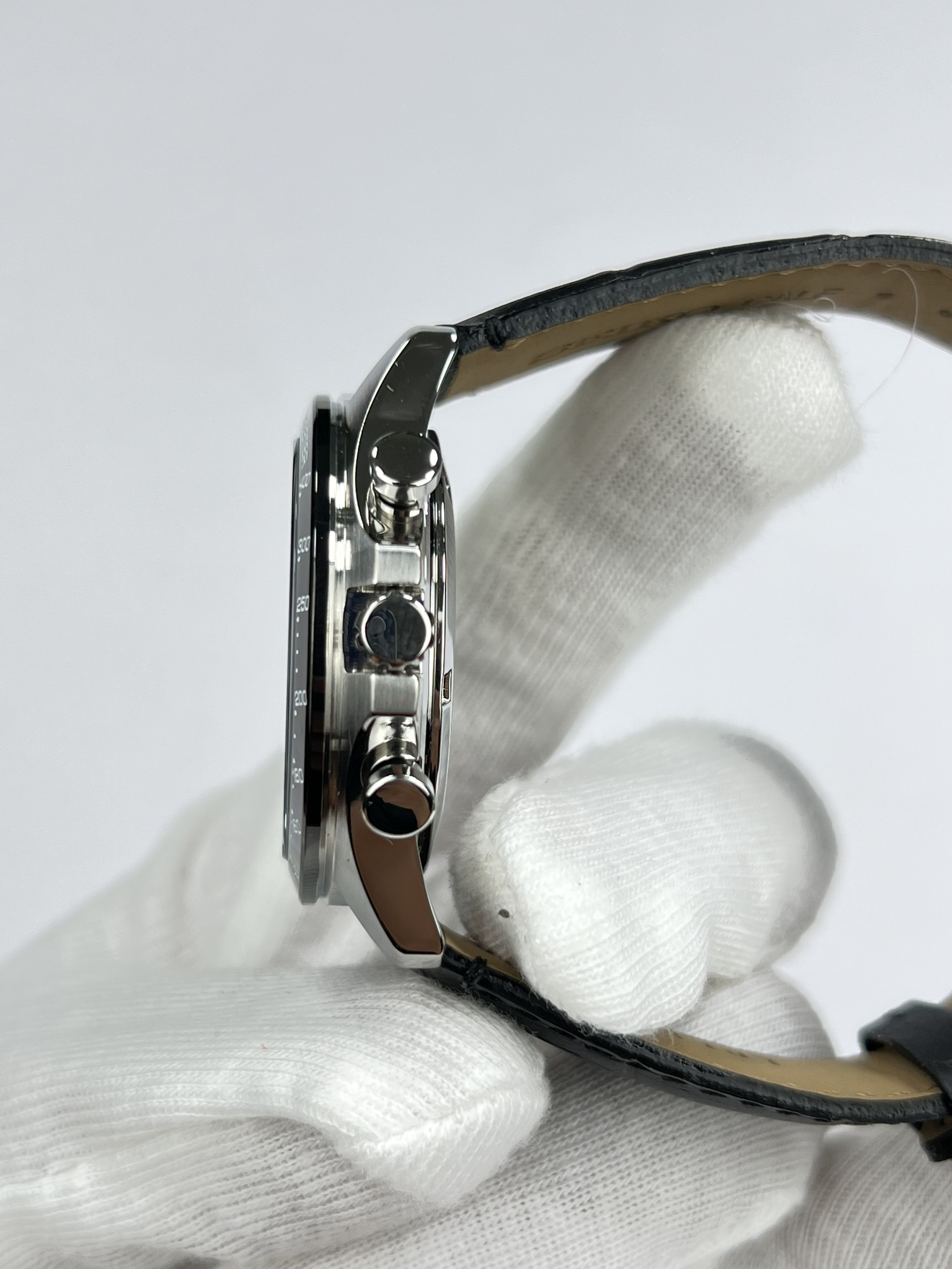 3-f85708f6-f133-45f4-a3ae-1b3898f6e43e