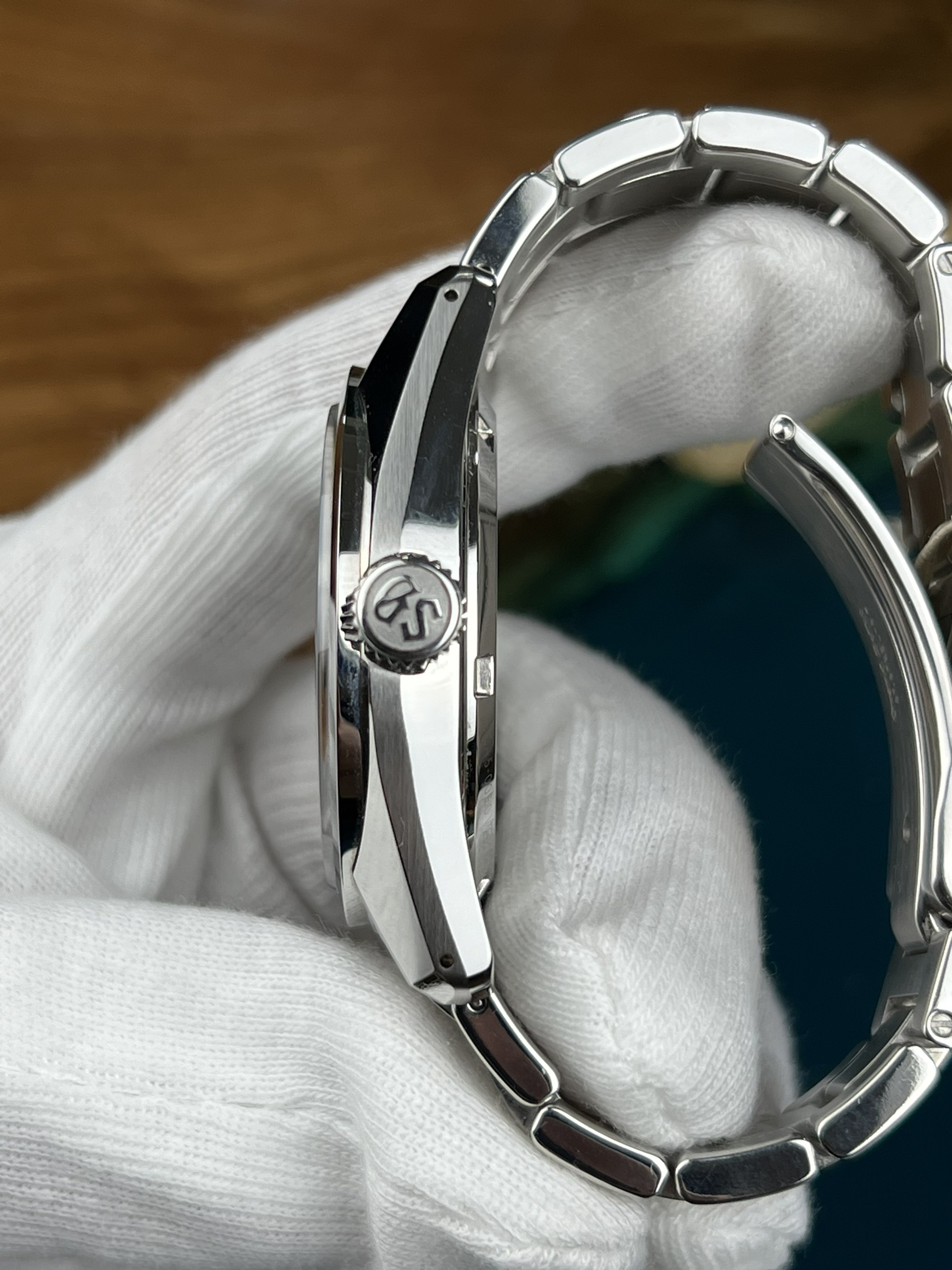 3-fab254e8-1fd2-4bf3-b716-f8aefd761bb6