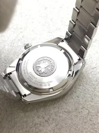 3-mn-11zon-223c65a1-a58b-47a9-a1ab-67ec7b164109