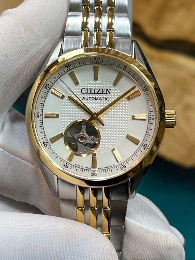 30478aa0-b143-46bb-9ab2-0b09ff42ea0b-629b2a99-8200-4e6a-b563-82dd0f3d4260