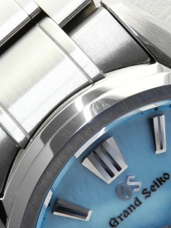 3230258470011-4-11zon