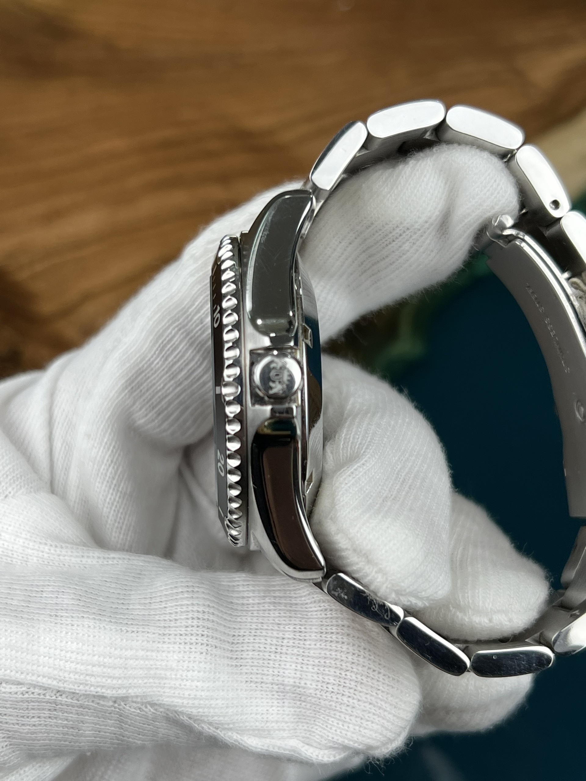 33-1052b6be-660e-4781-8f3a-6159f2ebf2c0-8dac0ad4-f68c-46ce-8177-f80bf71b4802