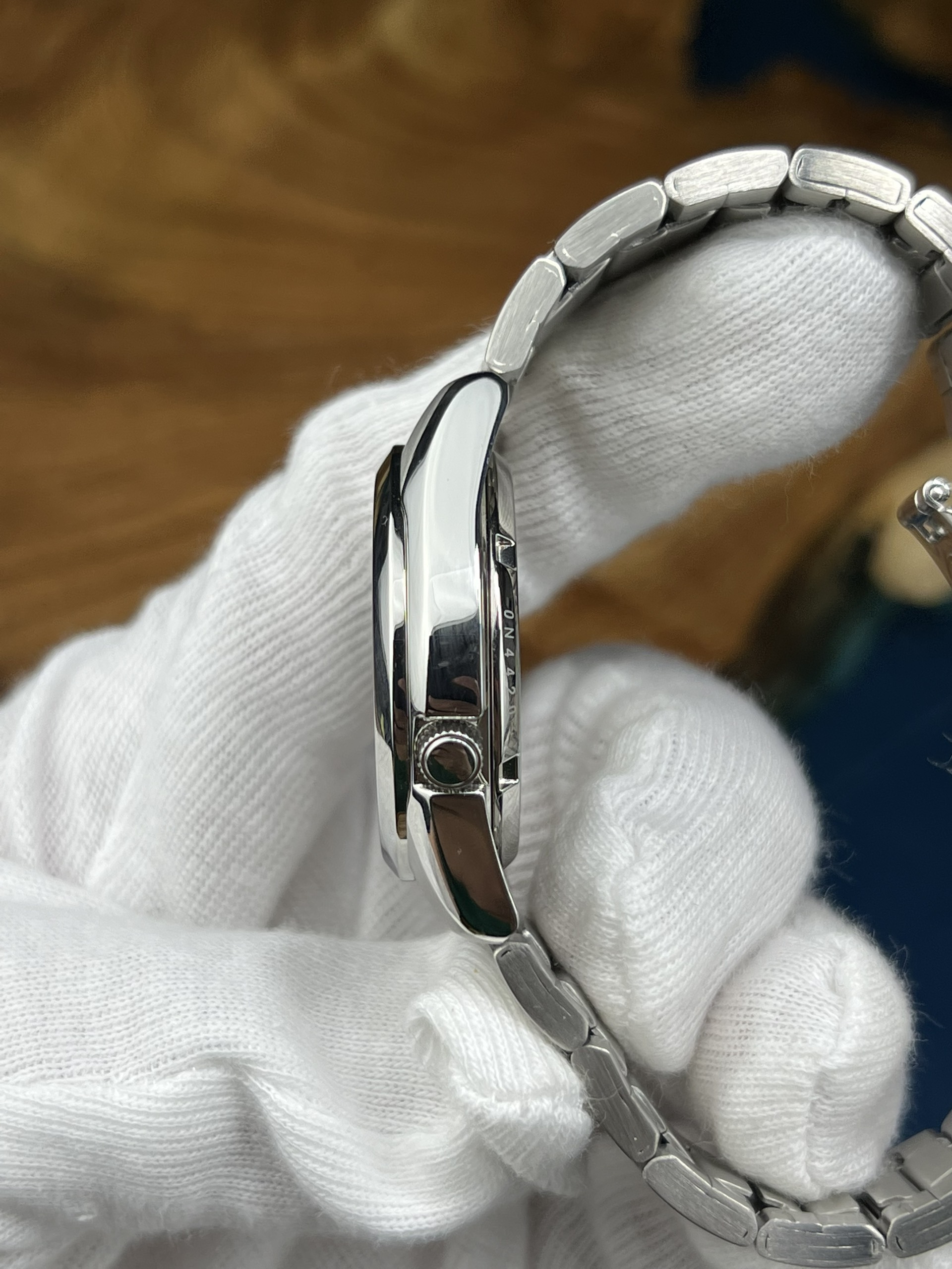 33-29e4f09d-9647-4bf0-85bb-bc535cc085d0