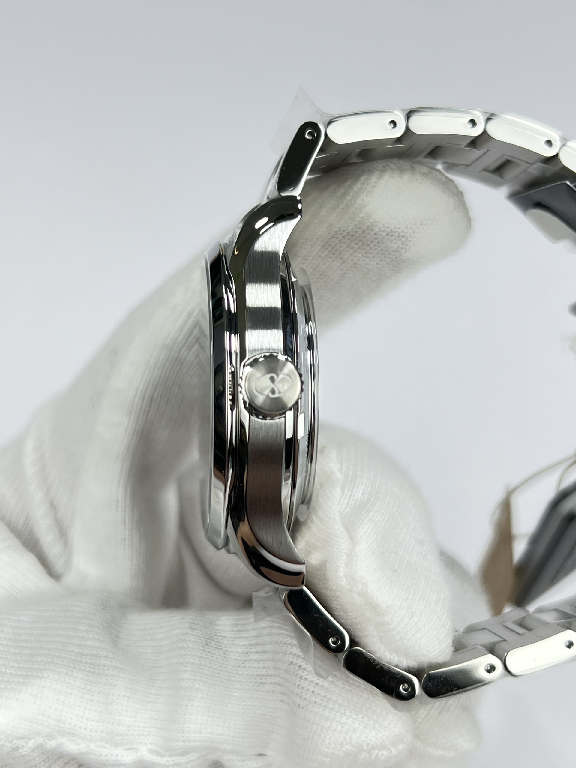 33-40bd6800-ff75-4d72-aaef-bc58b9864fcf