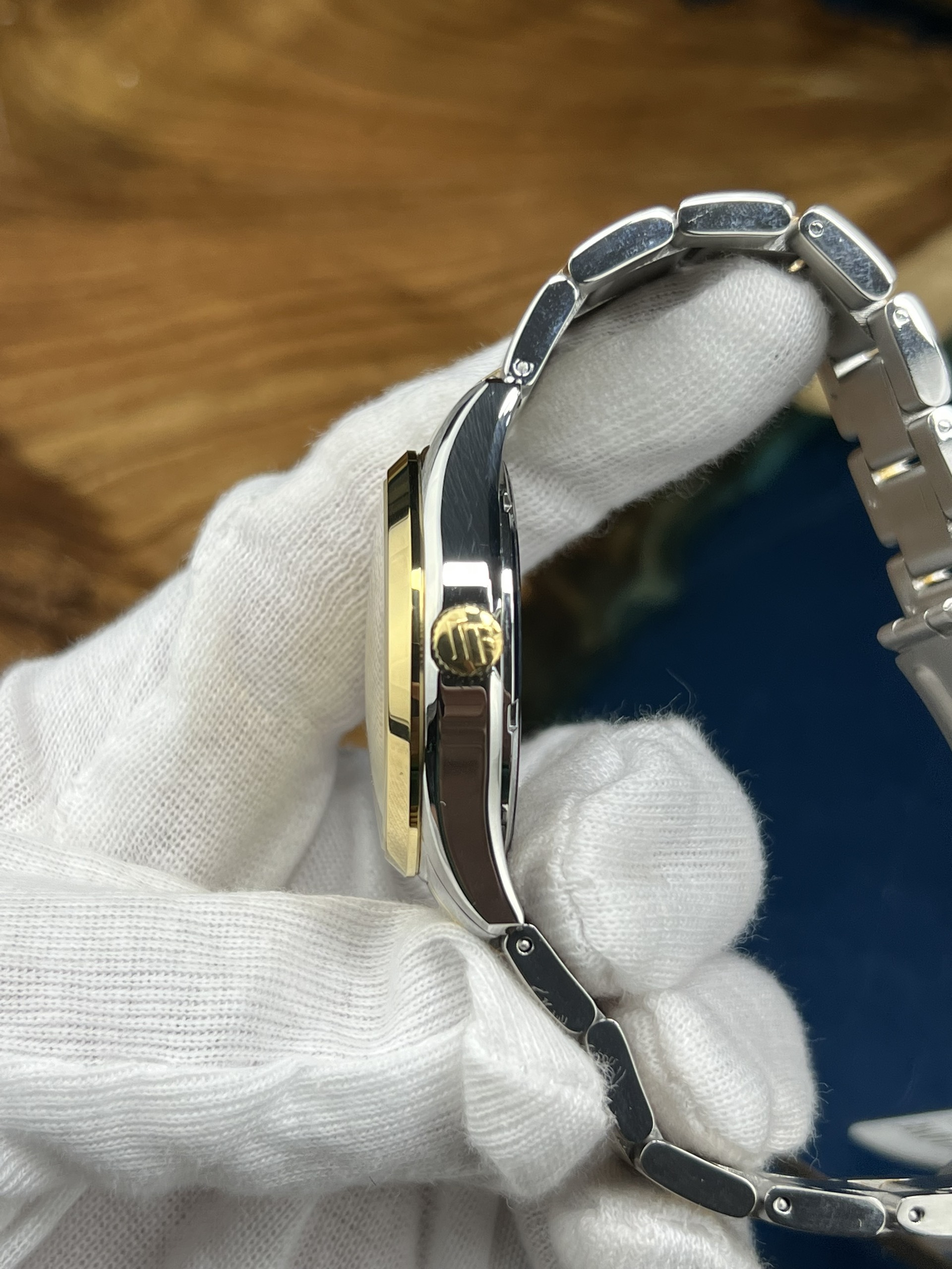 33-52f9fe01-c033-4235-934e-9339e527d53a