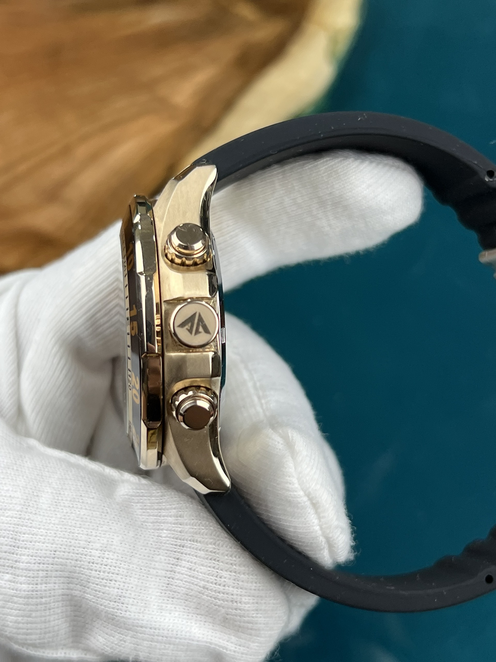 33-66a2a479-8ff8-4a57-be9d-ecc7750ebbc2