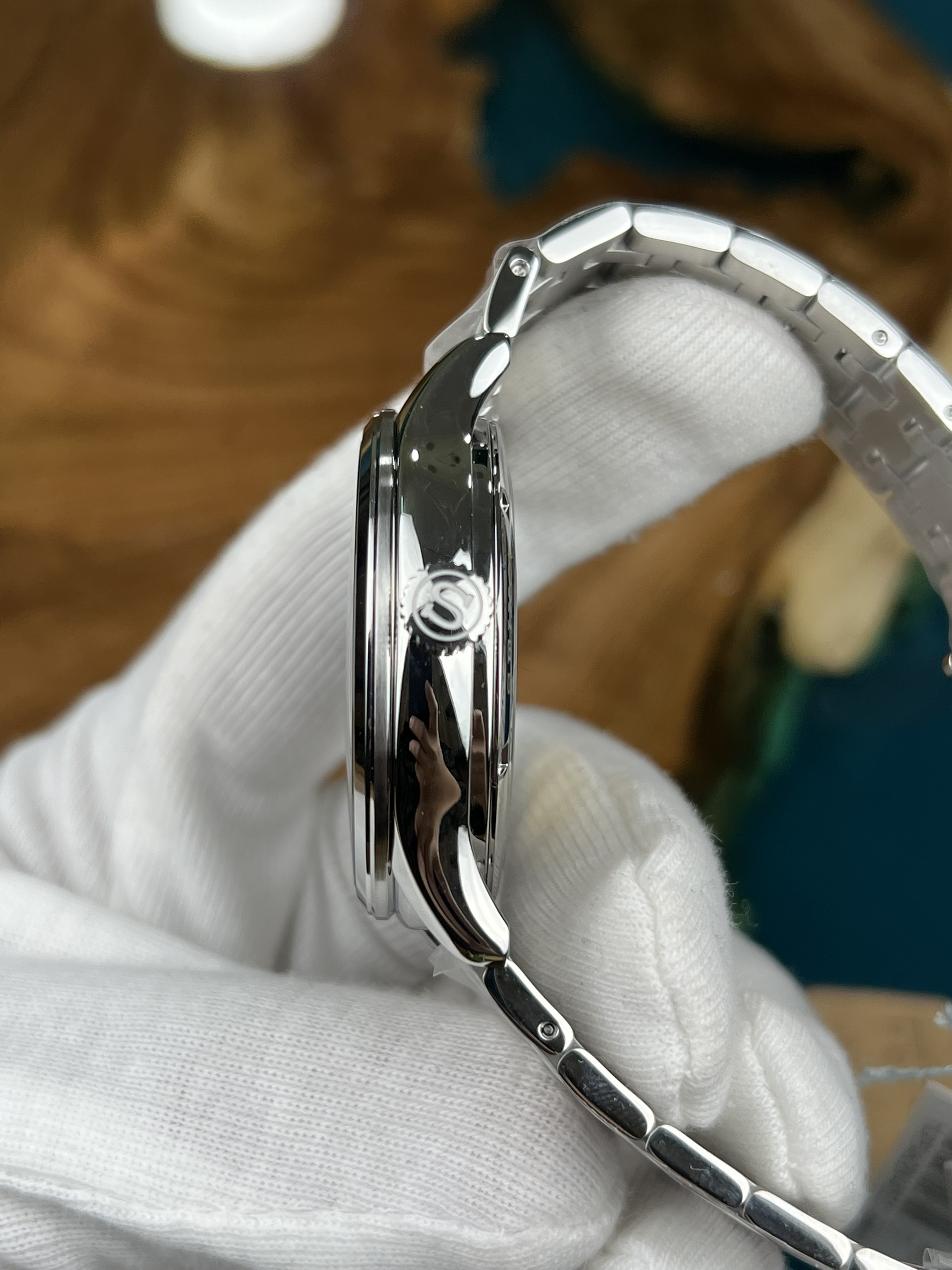 33-82abd436-5f2e-444b-9b1c-43063c0aa7e2