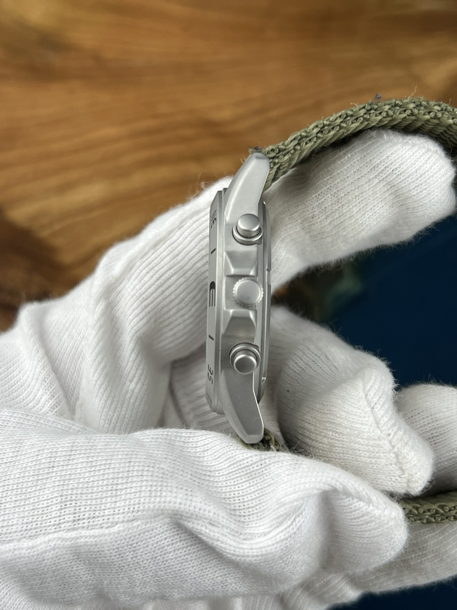 33-c2381361-b073-4151-a2b7-89a8c40ce78e