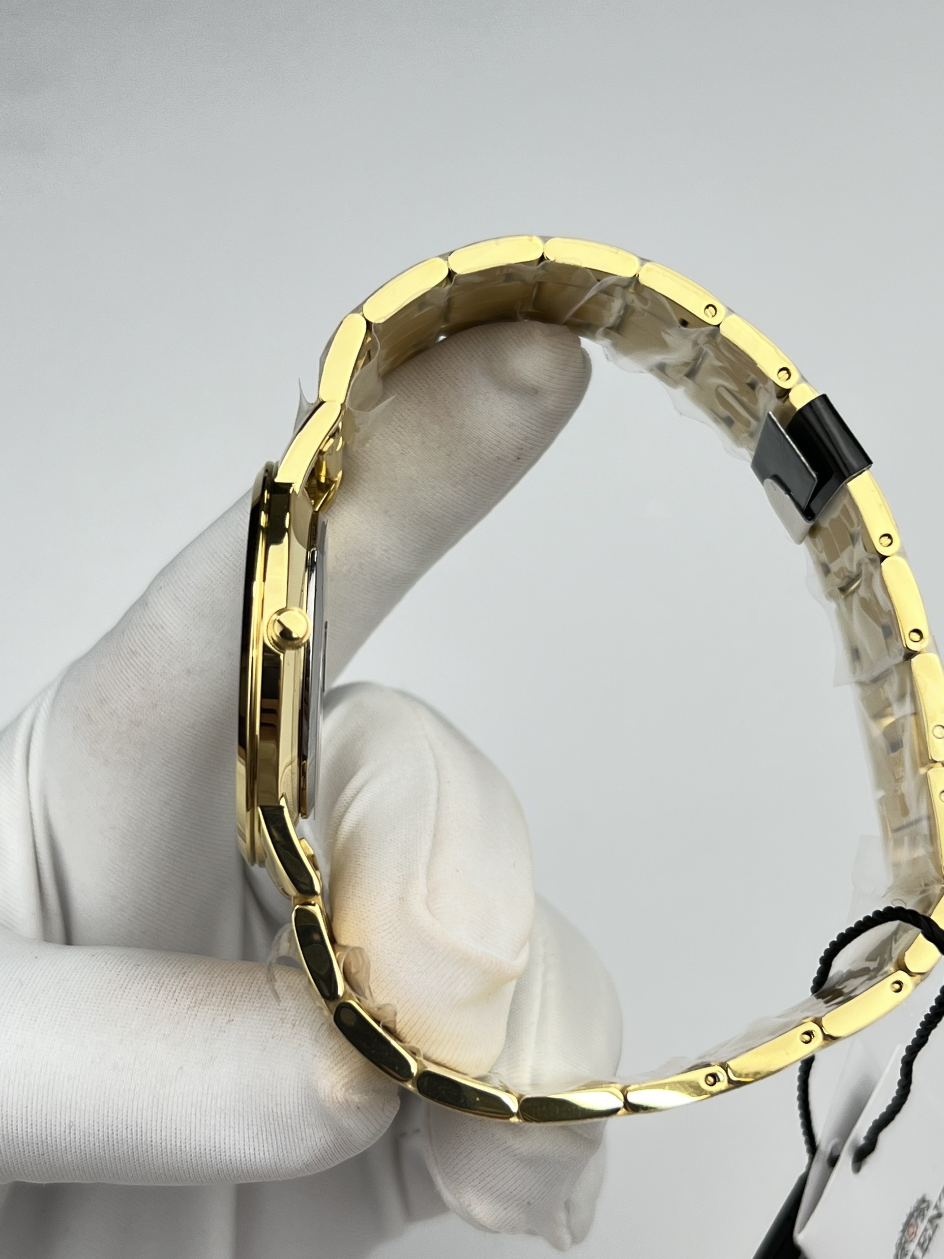 33-c9e07df2-9e16-46aa-a800-cd3a32ebd729-b1b15d60-4075-44df-b147-a1232e623c9f