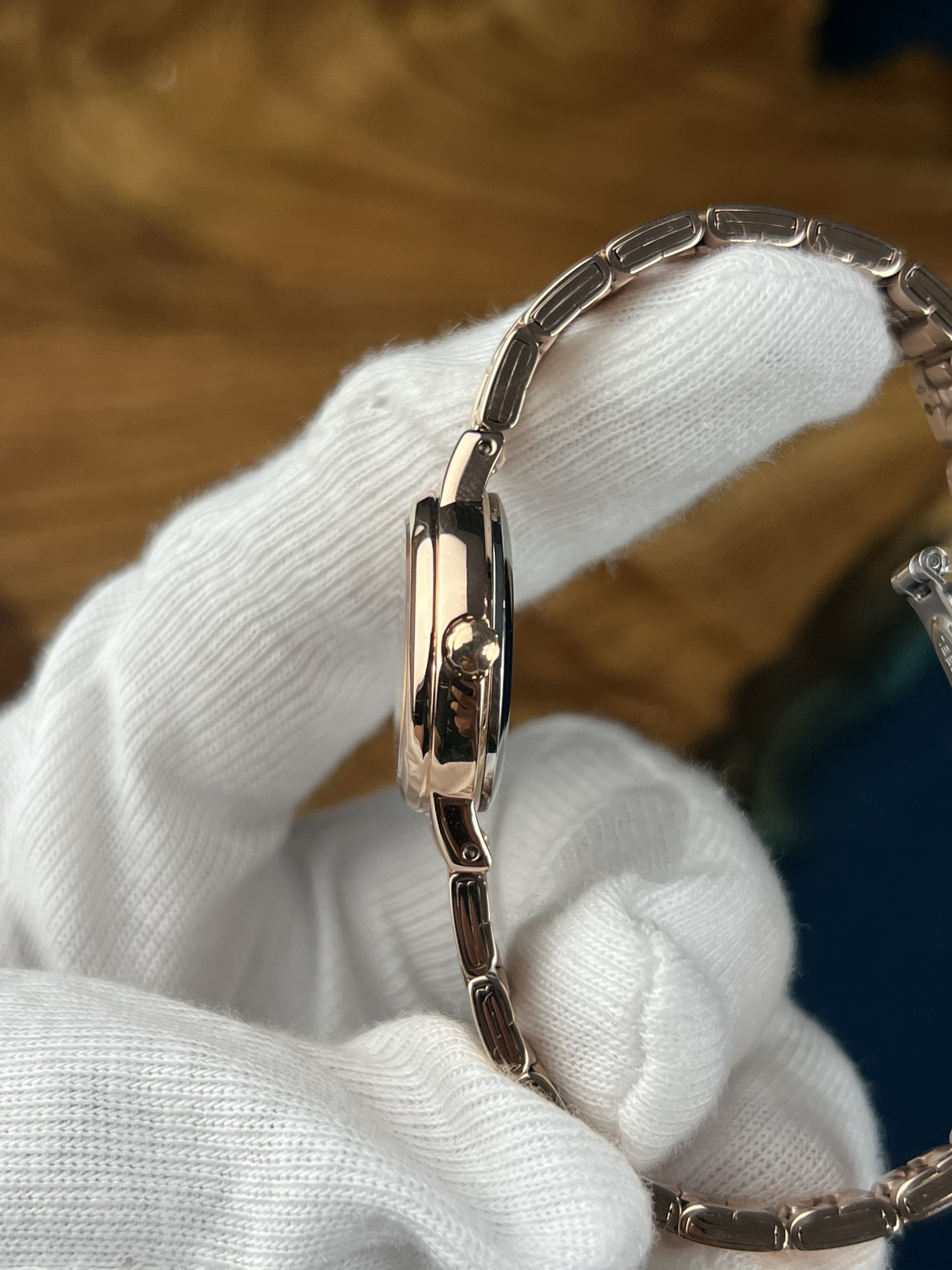 33-cfce4d7c-3517-41b8-a700-138c0f646ab5