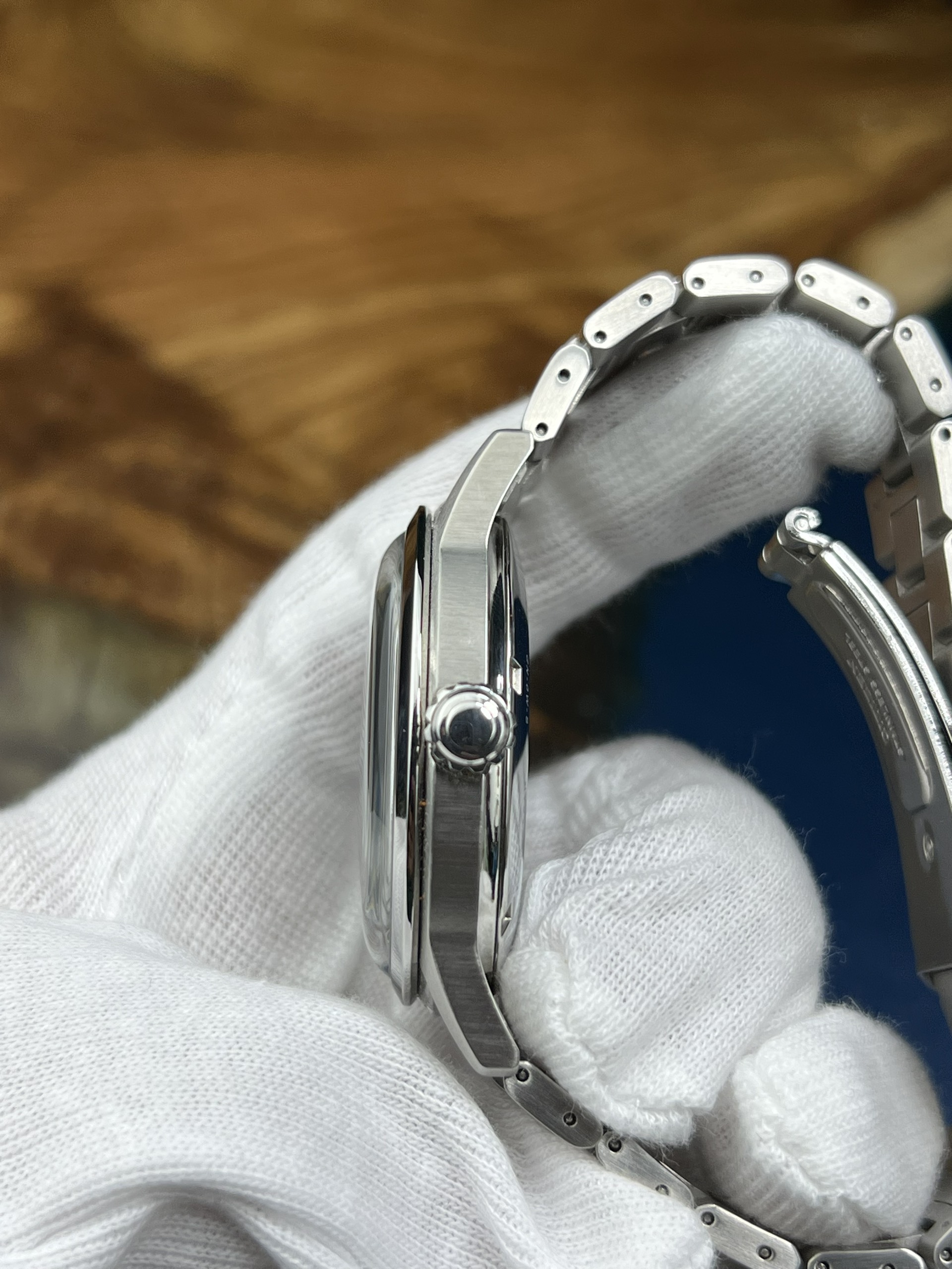 33-d1975358-3337-4611-896a-a6fdd68a75e2