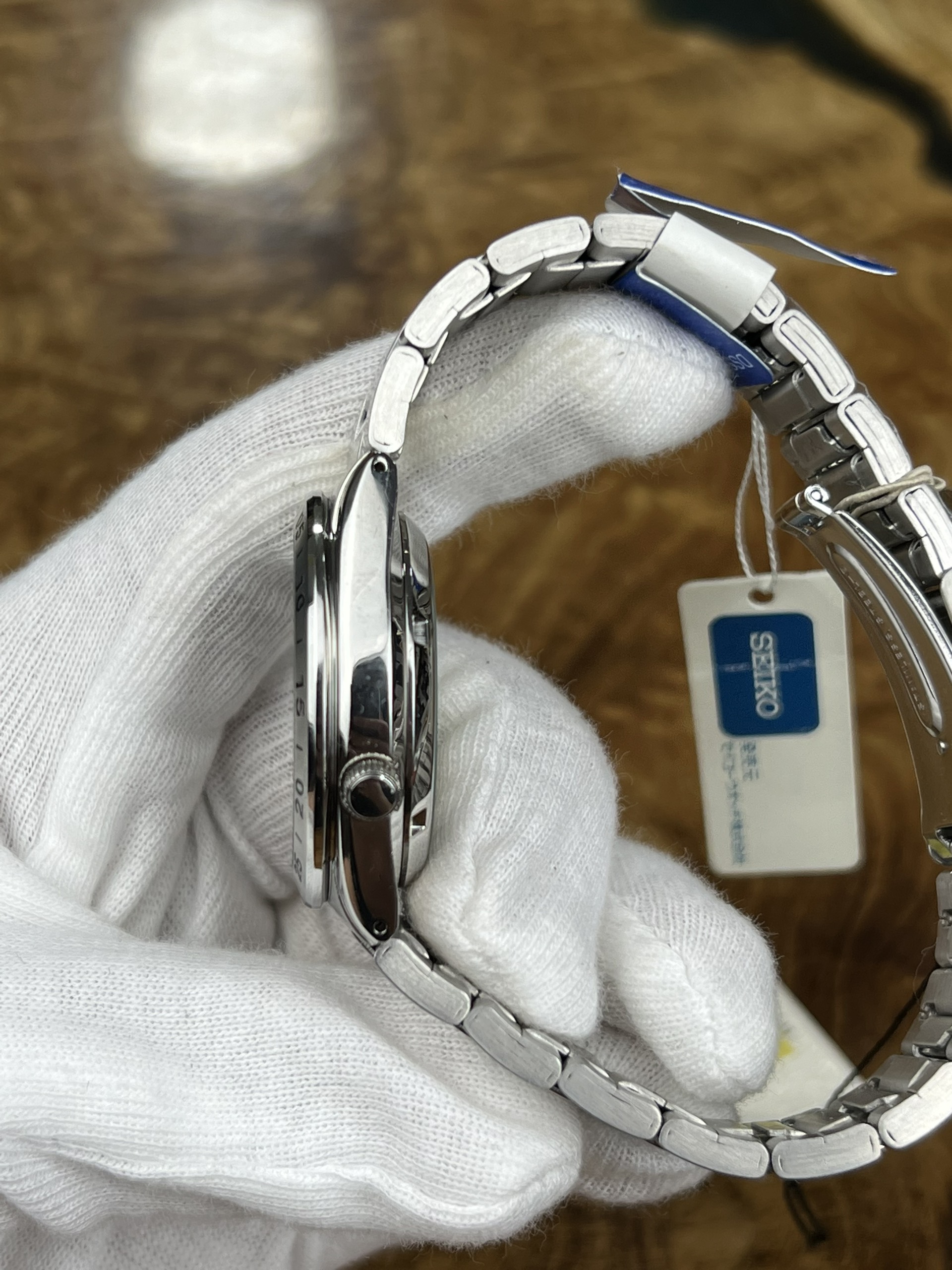 33-ff70facf-bfa9-4d43-bd75-4a528346452f