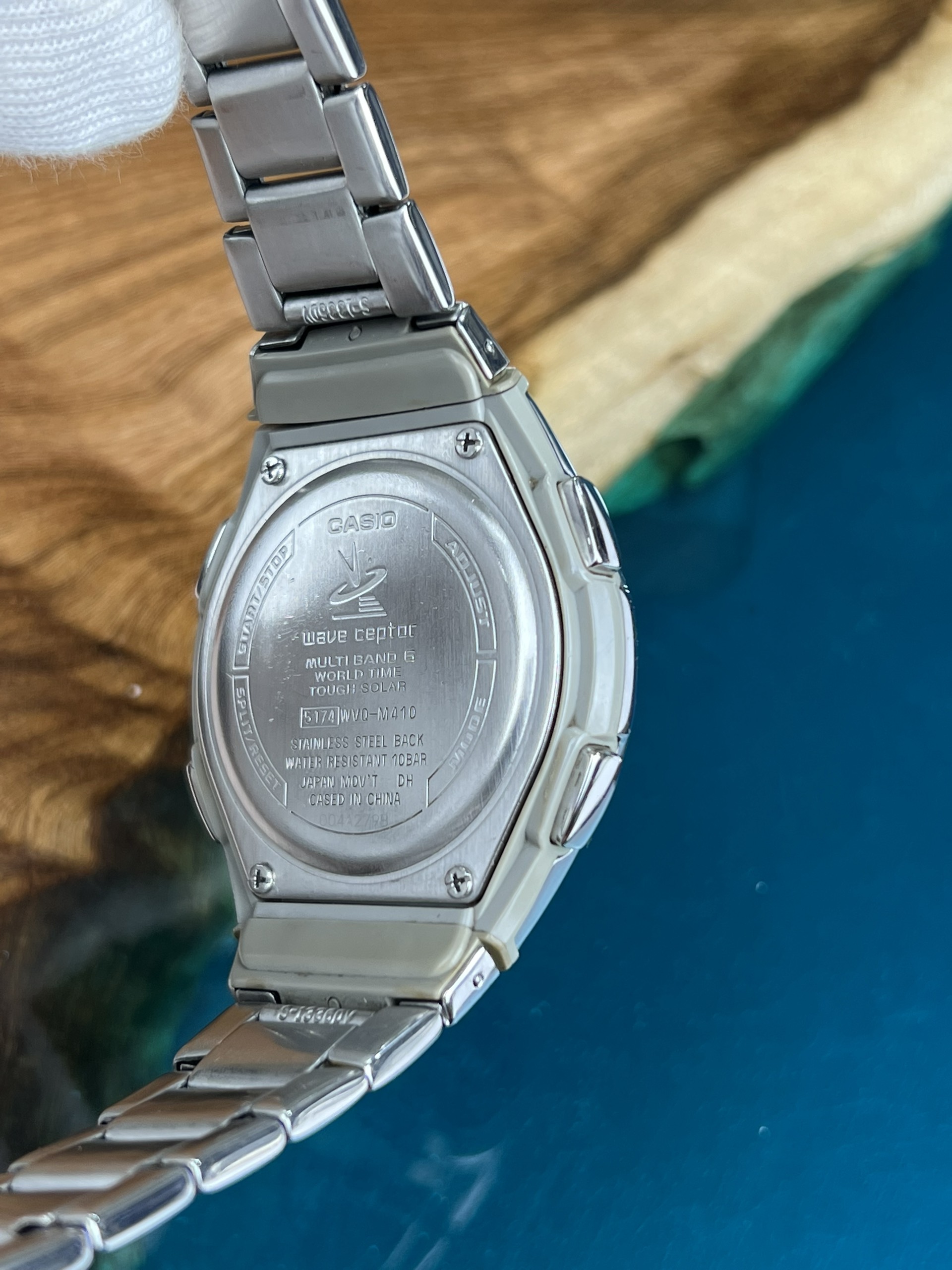 4-00b26999-97de-423a-b14b-9da47debc6c3