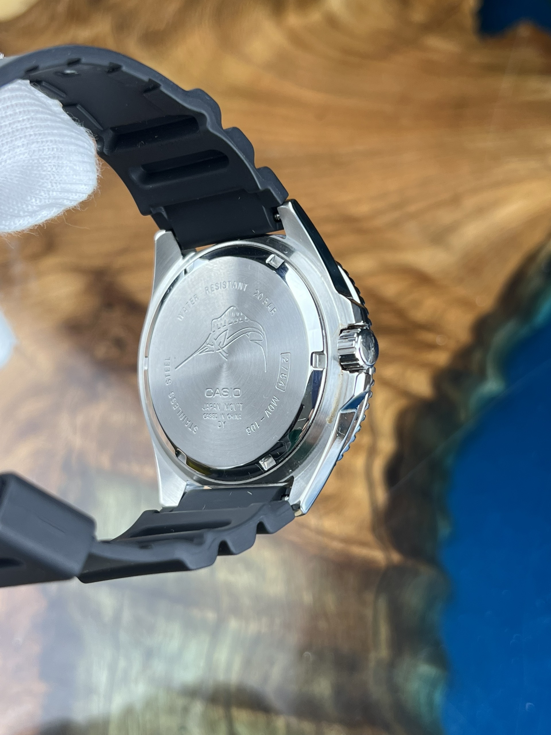 4-038f6d99-dd95-45db-8fb5-abf1f6e95f8a