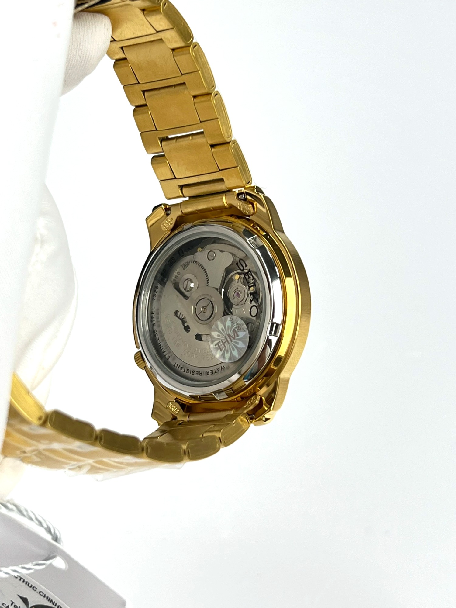 4-127865a9-8114-4538-92a8-c915c9960af3