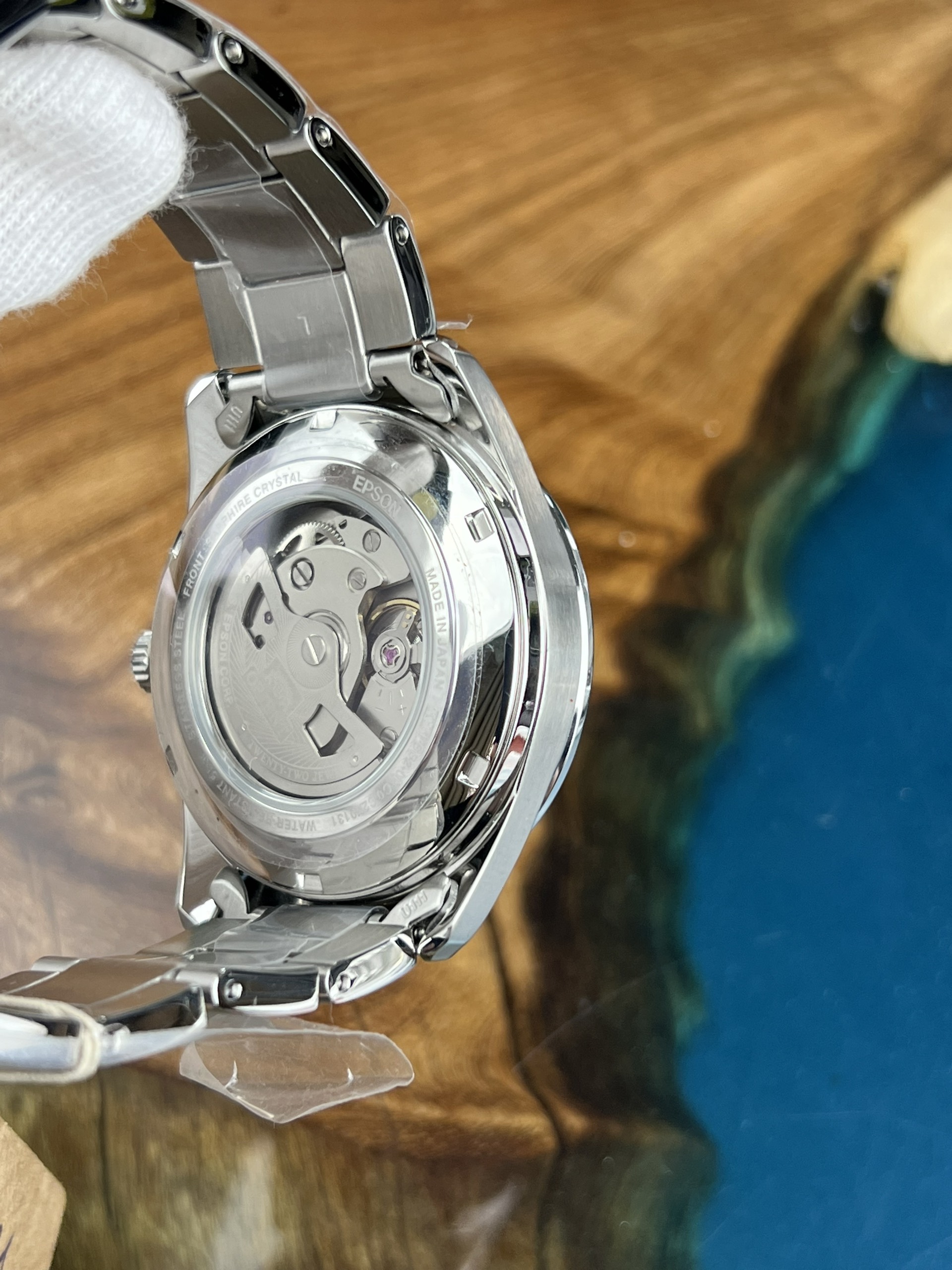 4-2a8e3245-f546-4fb8-8638-16357c927e0d-6ba28f9f-64b1-47e6-b391-51fa7da93f51