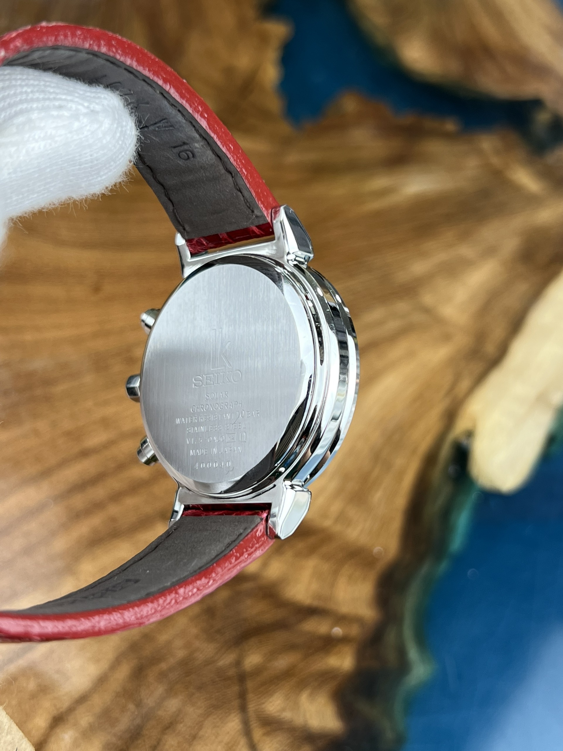 4-30fde26e-9deb-4bea-a05e-8470091e5d91