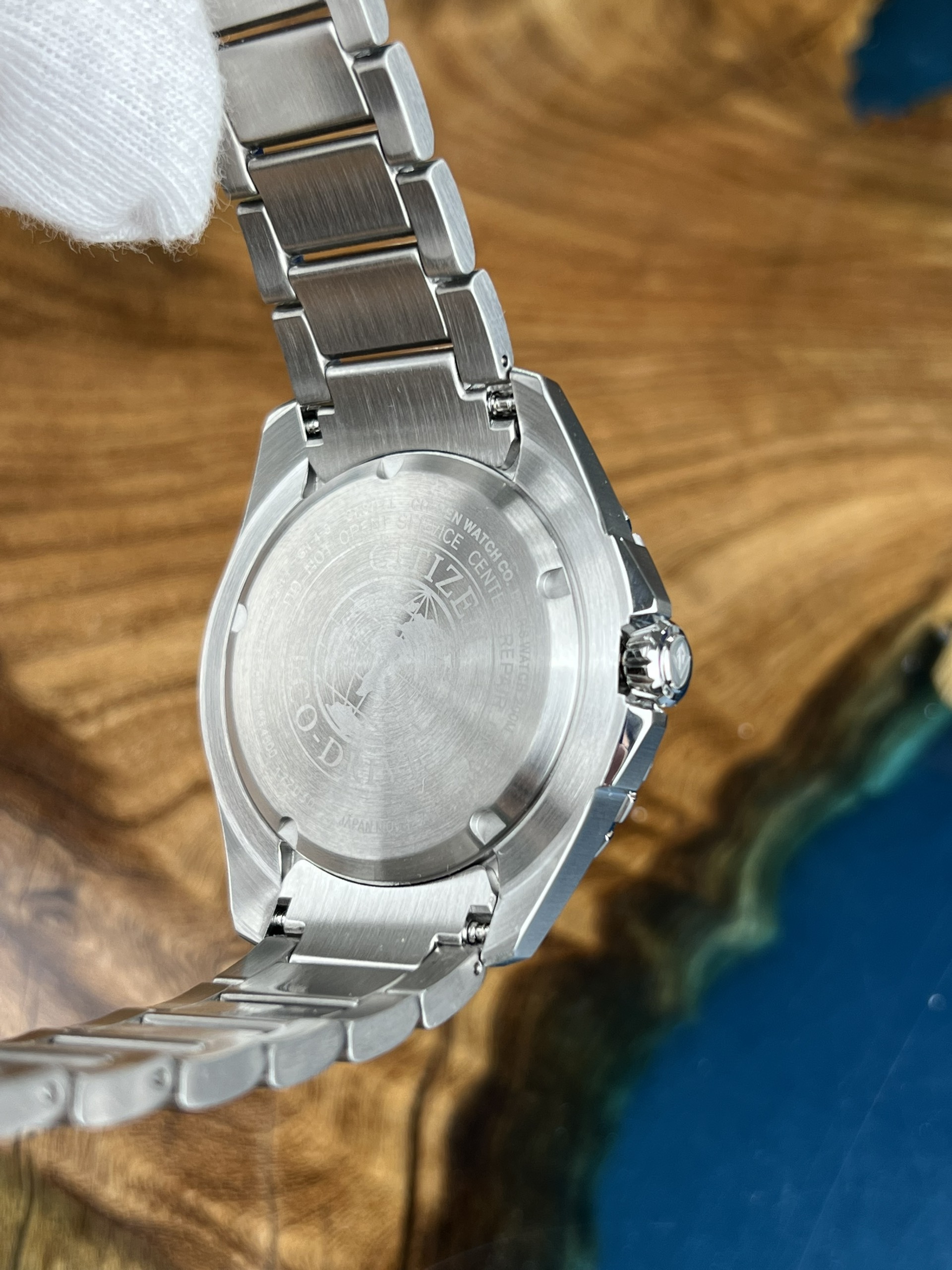 4-376a0eeb-1350-4134-bc44-f03c6f2ddfab