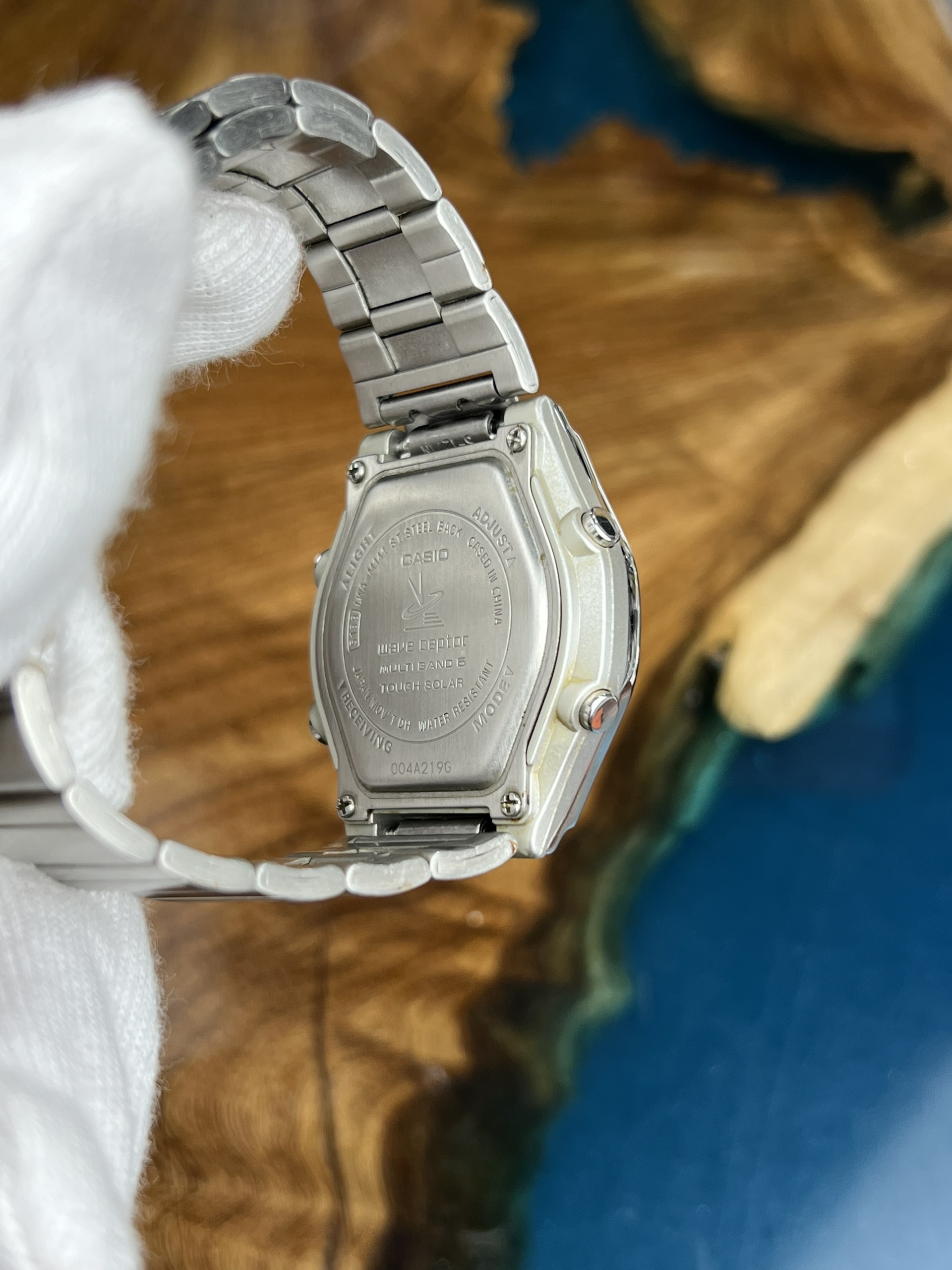 4-555865b3-eaa2-41af-9ad5-9e7a031d4c40