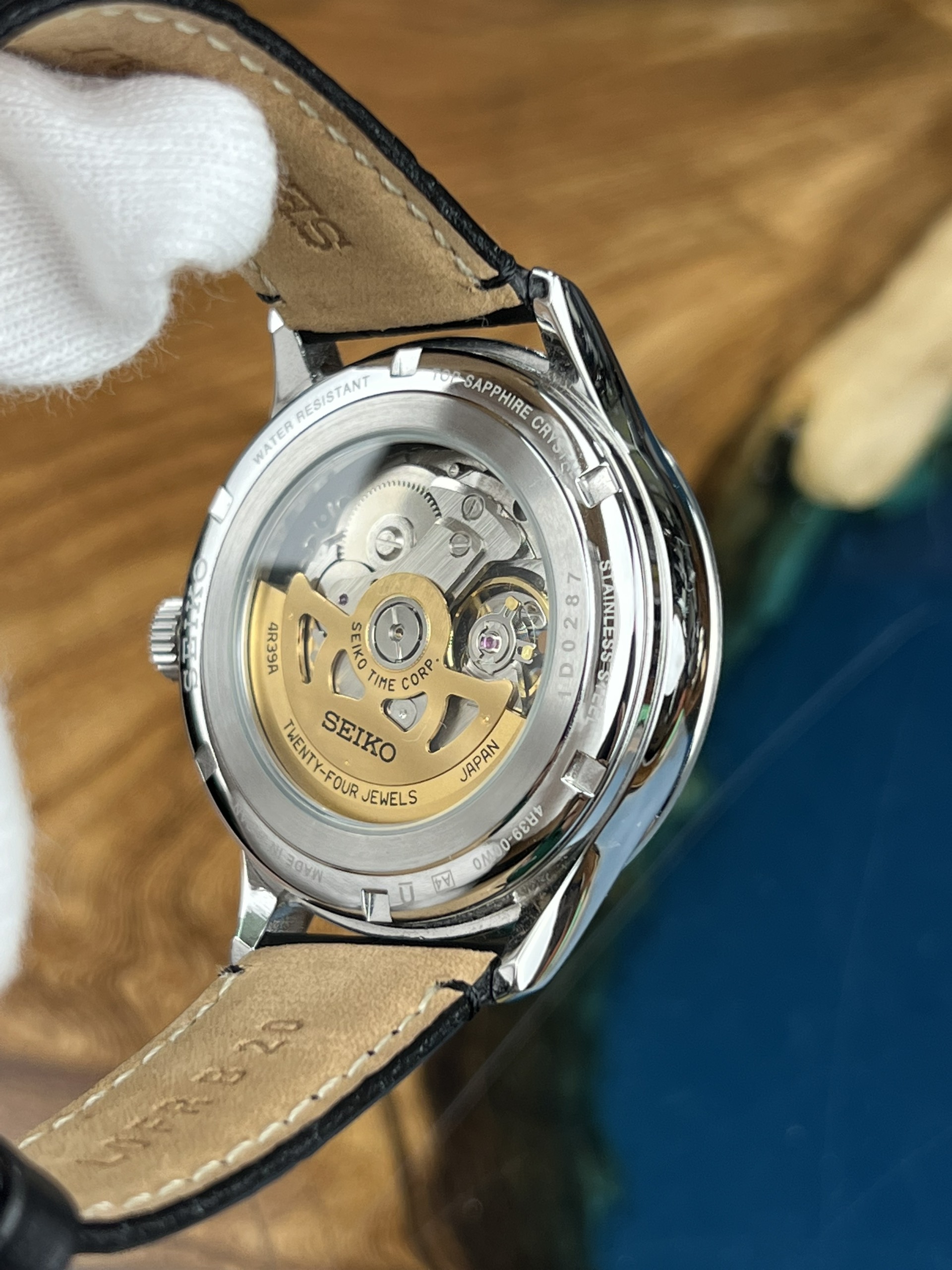 4-6b91eae4-7119-4984-bbed-97529e28a7b2