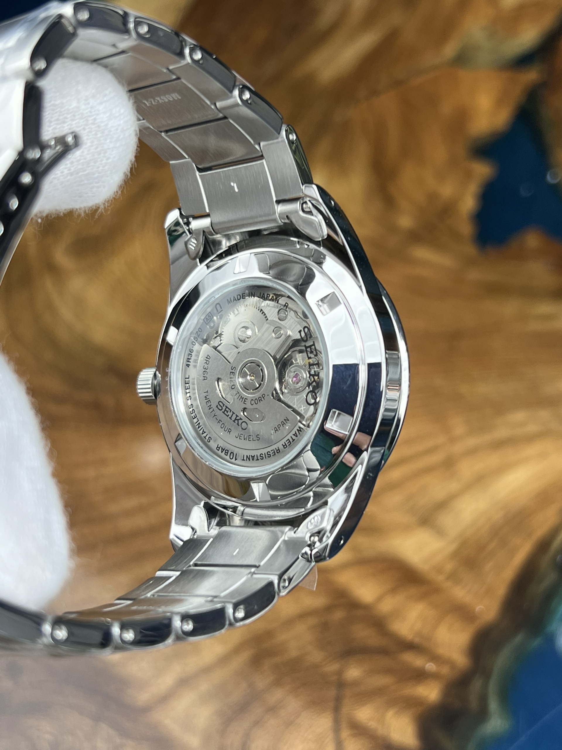 4-6f3167f2-eb0d-4a58-bef5-8c600b6021fb