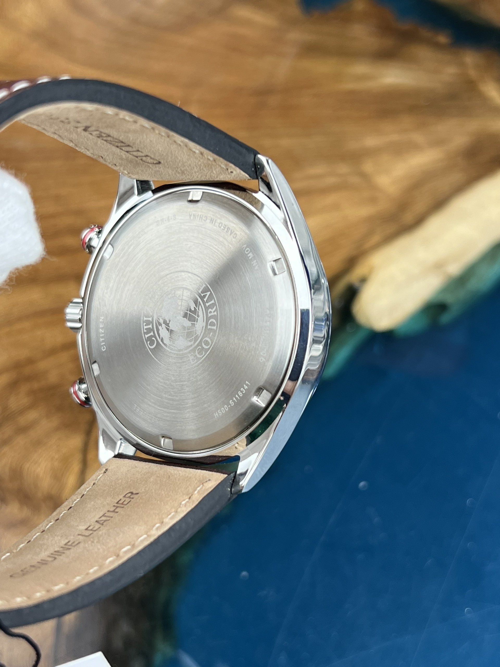 4-77344131-25d3-4af8-8fd4-bb734df89c98