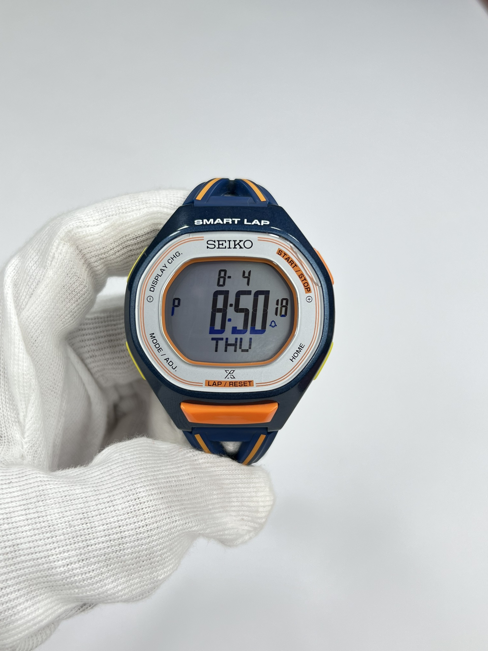 4-aa62a7ab-17dc-4aed-b6d3-3e13004342a5