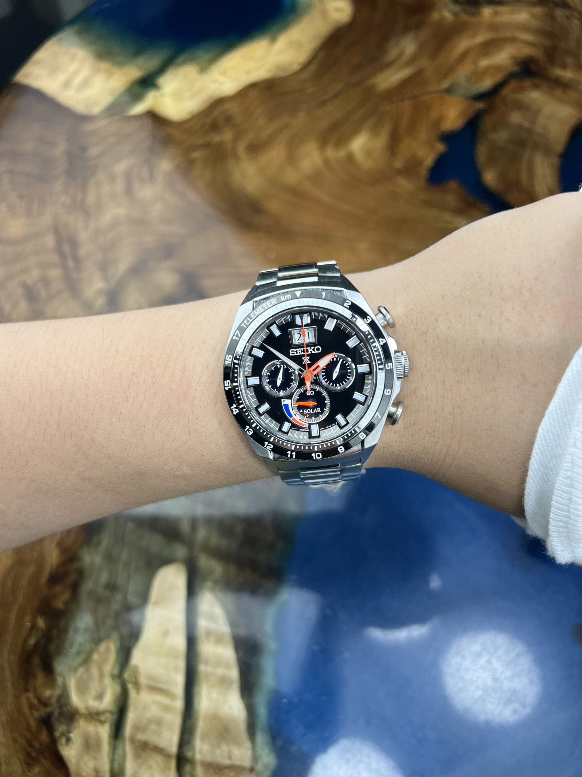 4-ba239c13-ad12-48fd-8806-40076c29442a