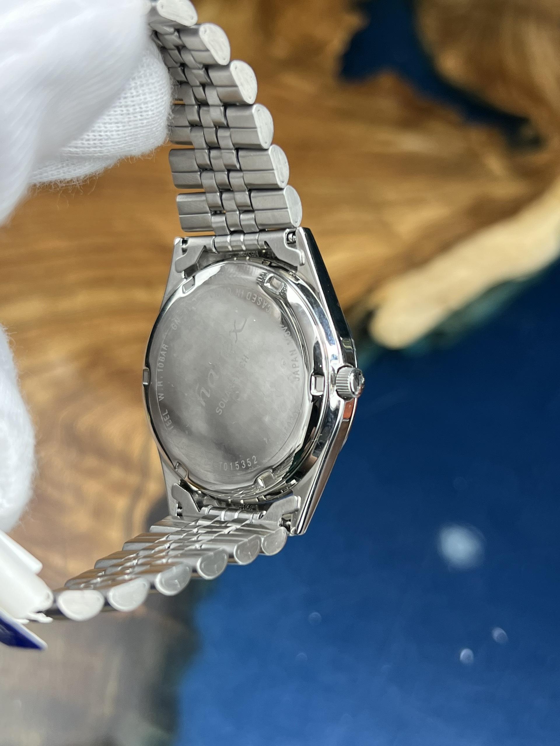 4-c063399e-dc4e-4515-b5fd-ee70ad0aedc4