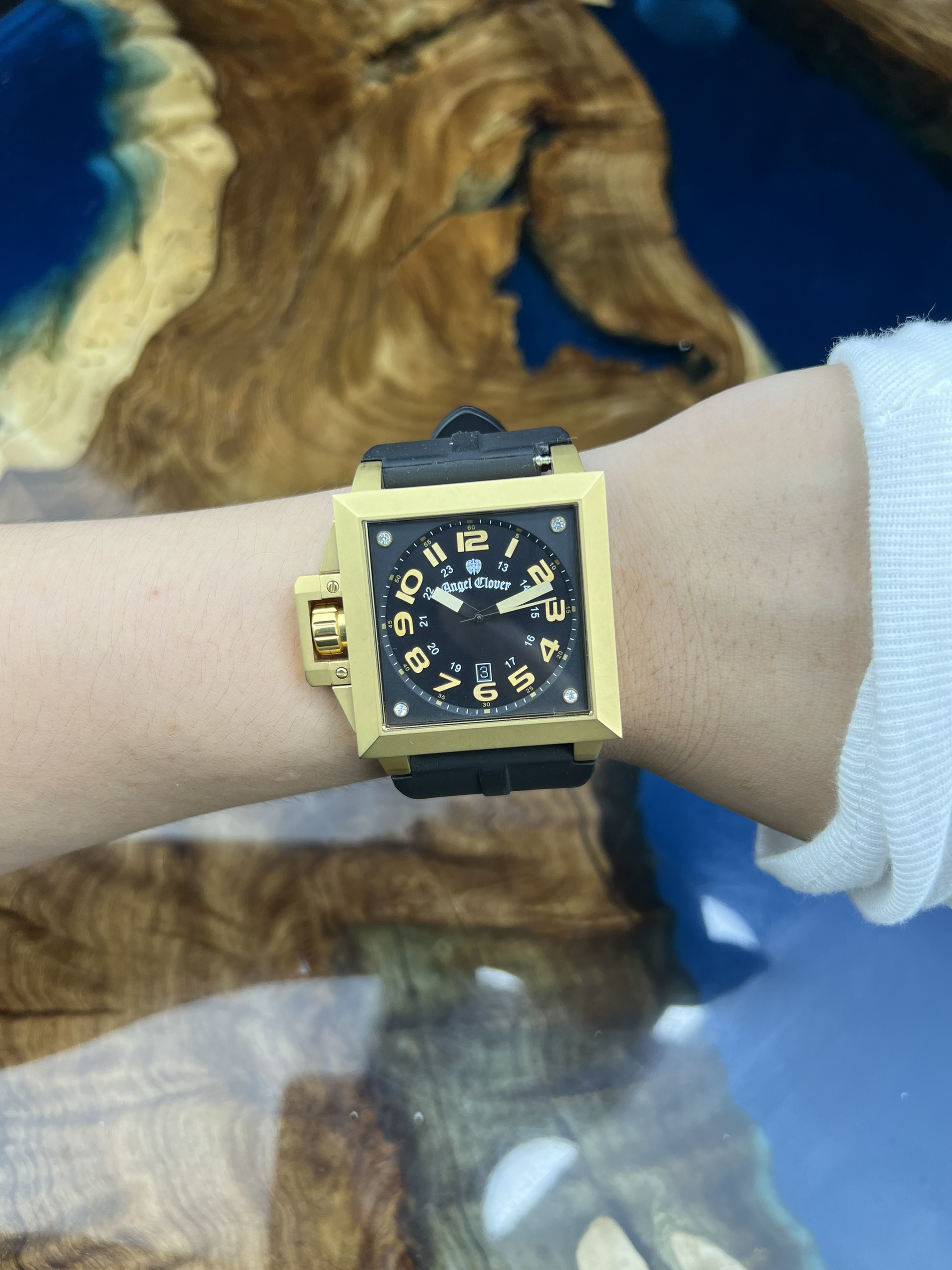 4-ce4a5595-7a66-4dfb-b6bb-848ba0ae63ec