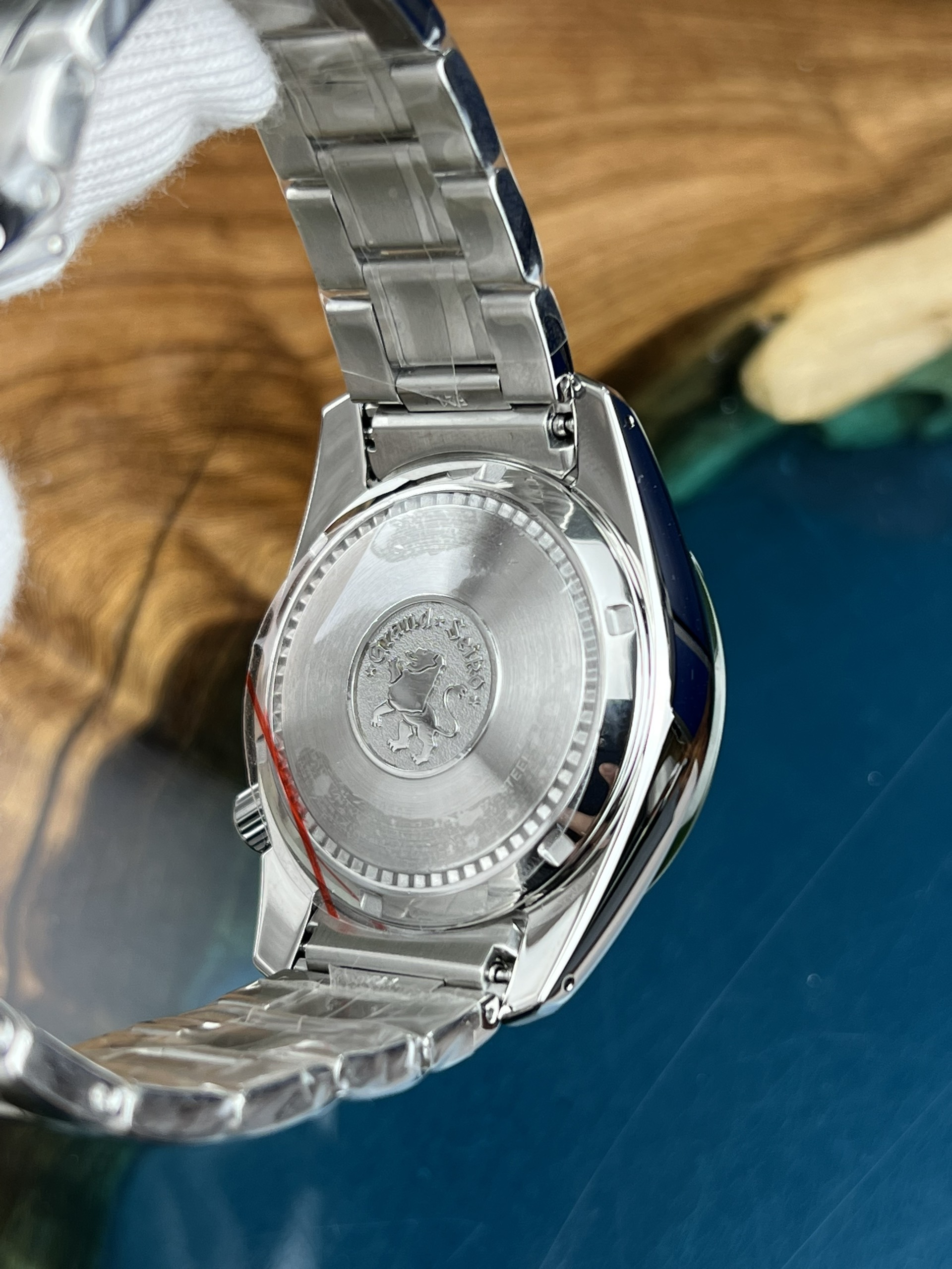 4-d8793bc3-f941-4e8e-8f85-0a58f4da6c42