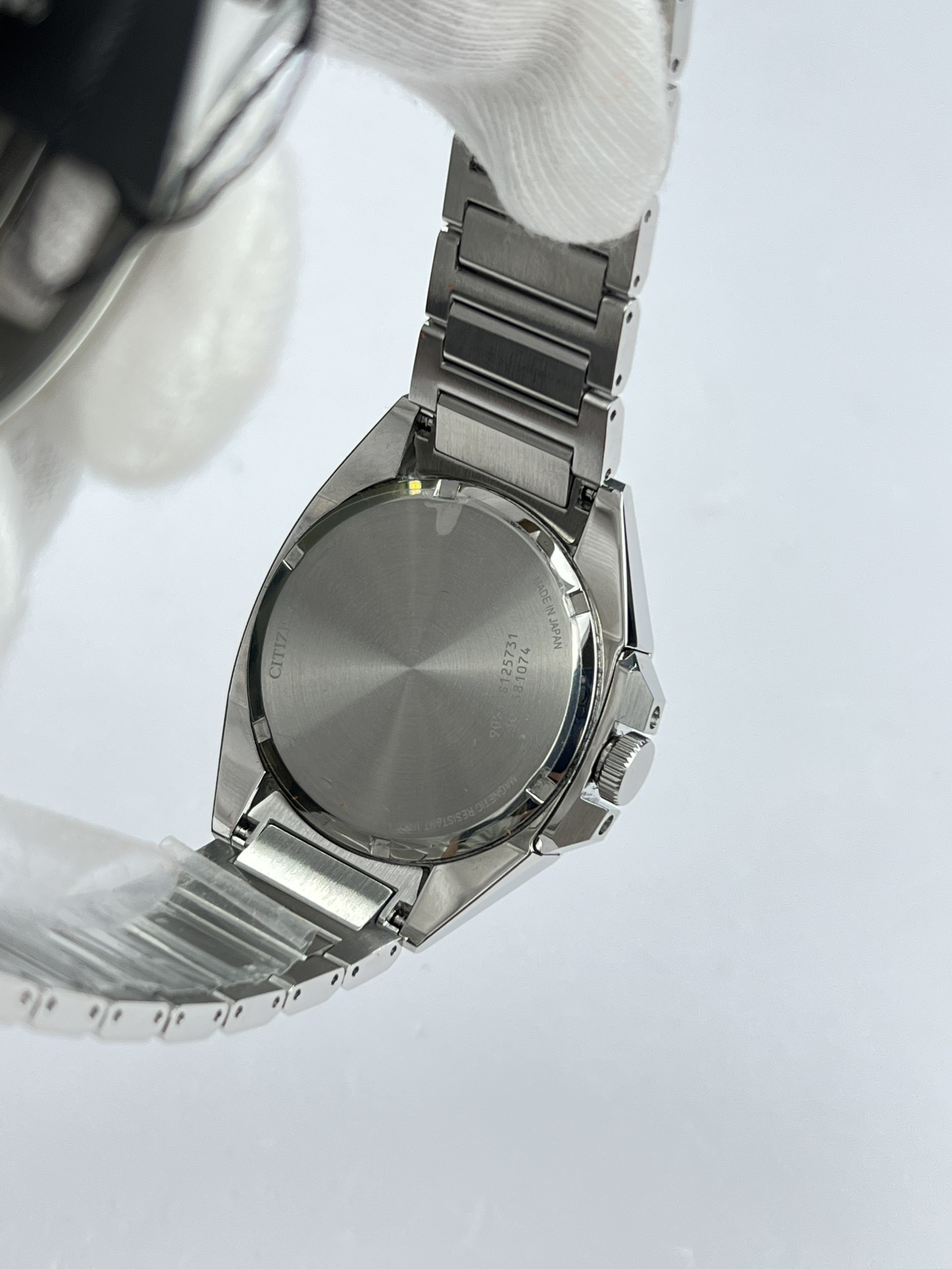 4-fad1e282-6b8d-4731-894e-5f10ee26c66d