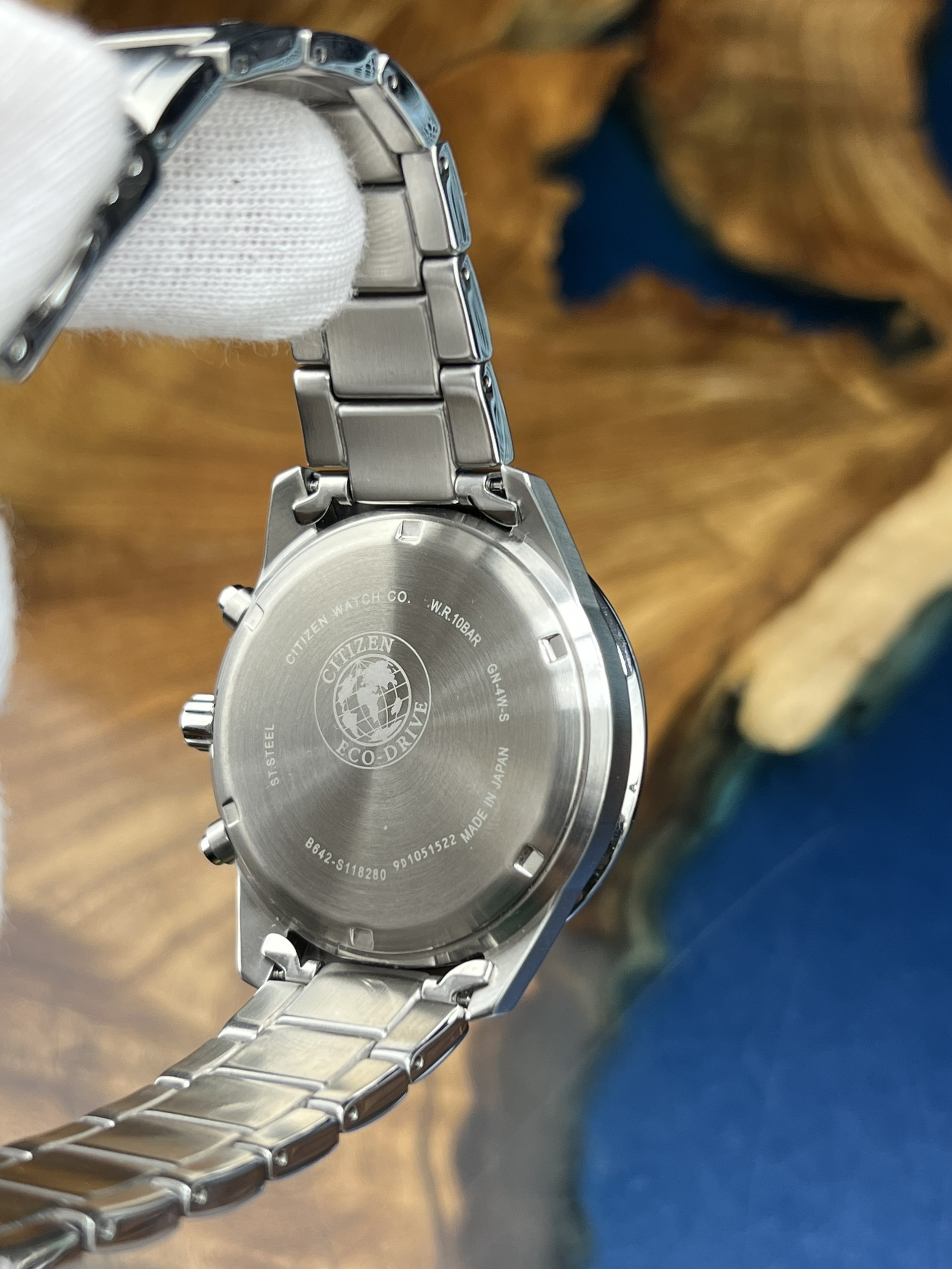 4-fbd97273-ba48-4fce-b901-7ee63c6db4aa