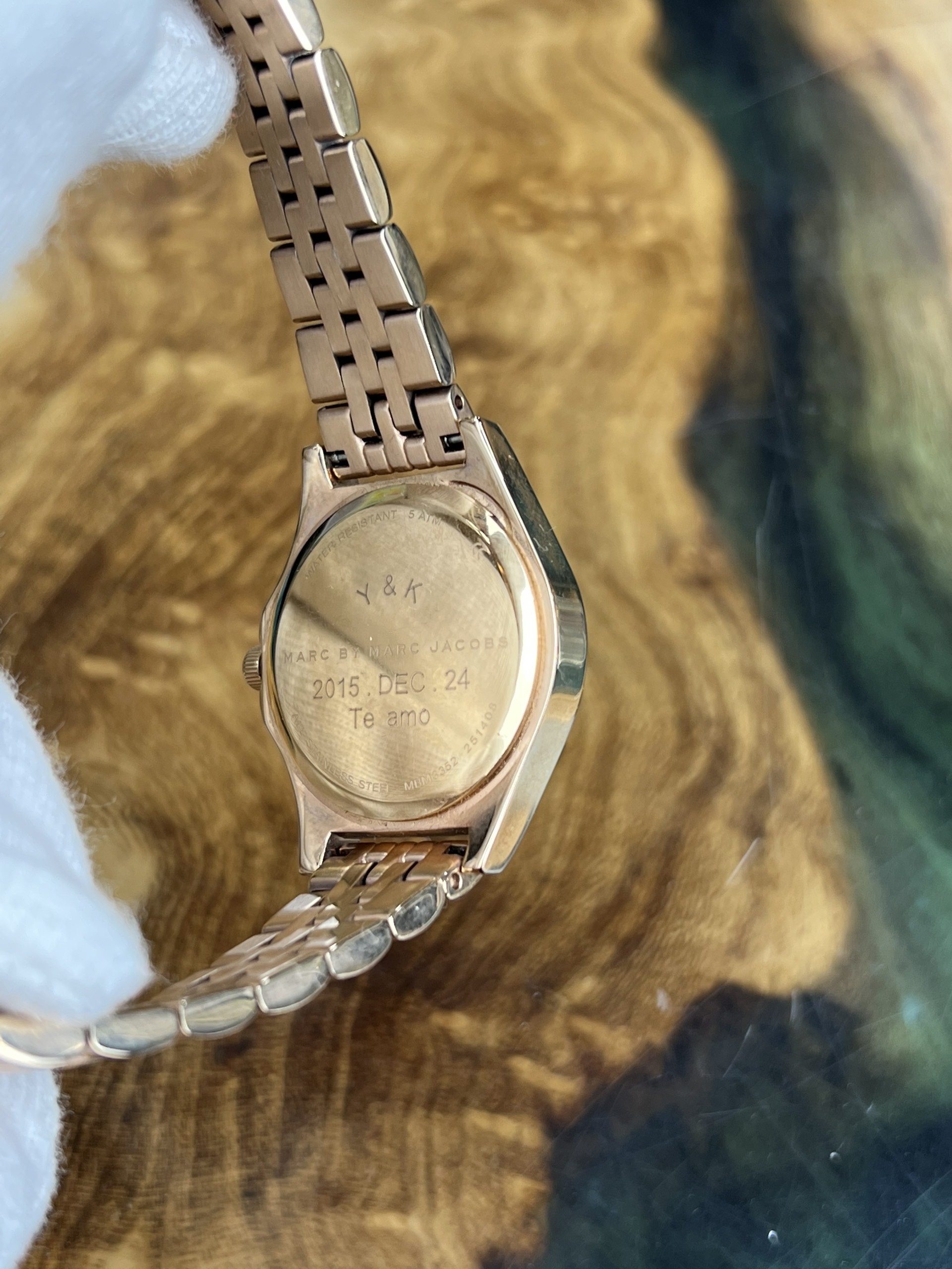 44-1112c801-5866-460c-8743-bc8bf7bee0af