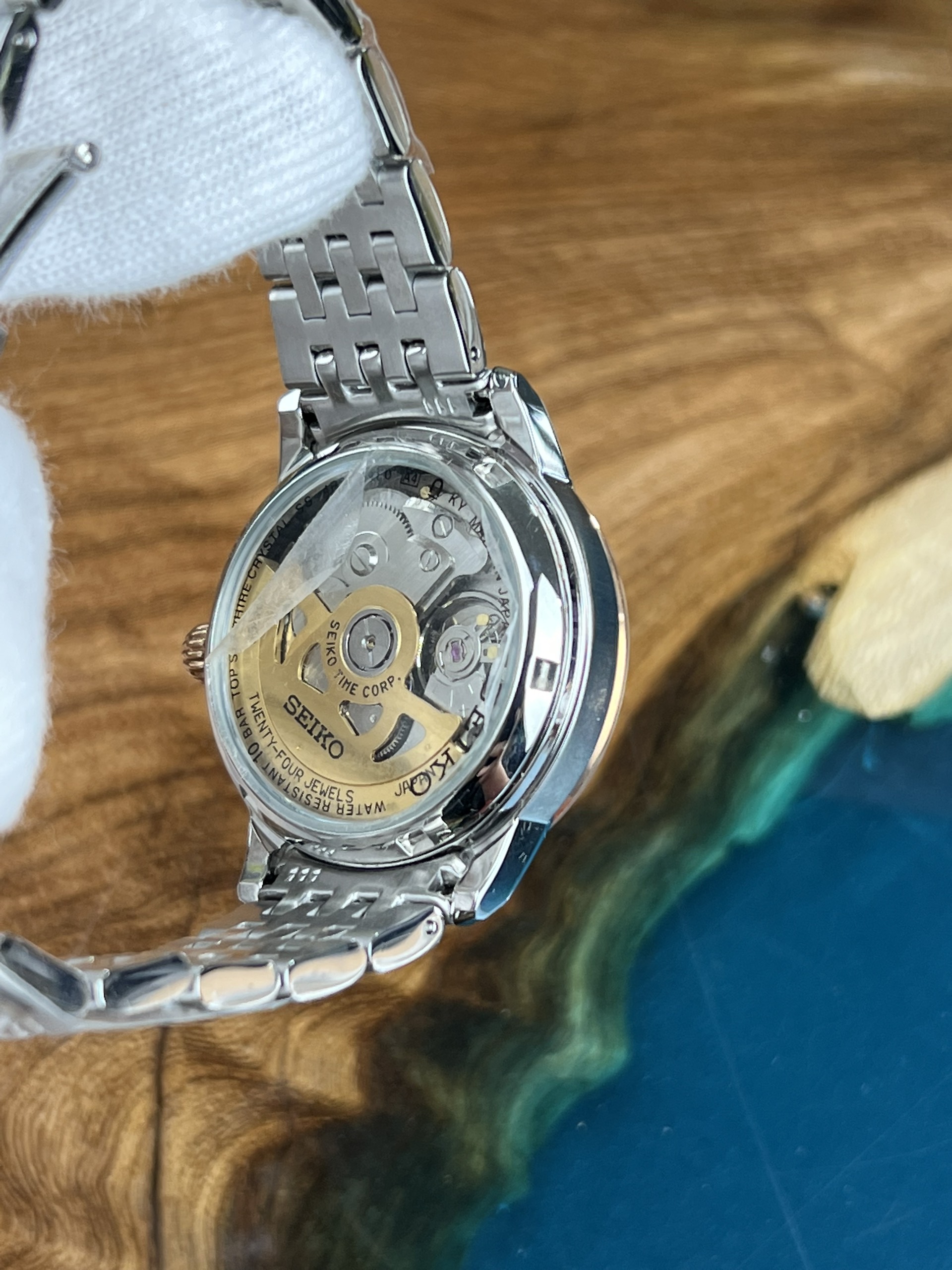 44-14e002f4-7408-42c1-a4aa-639e36892562