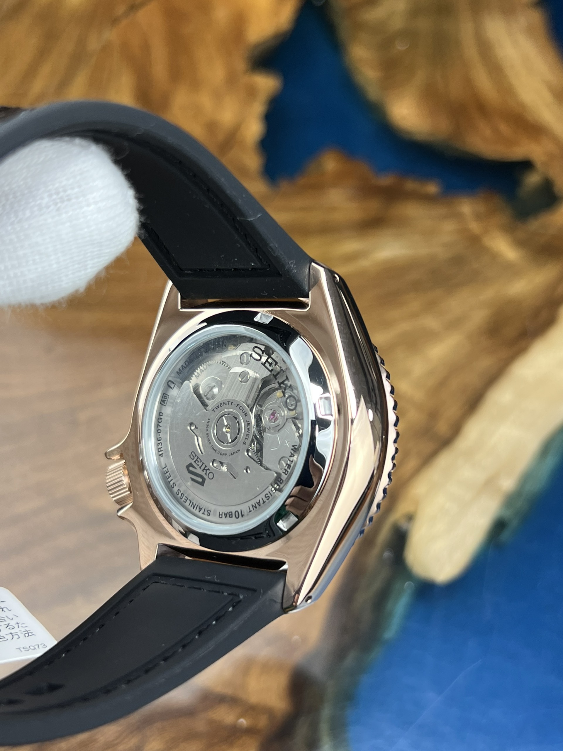 44-25aeb9b4-1702-4ada-bbea-c51d17ab3b84