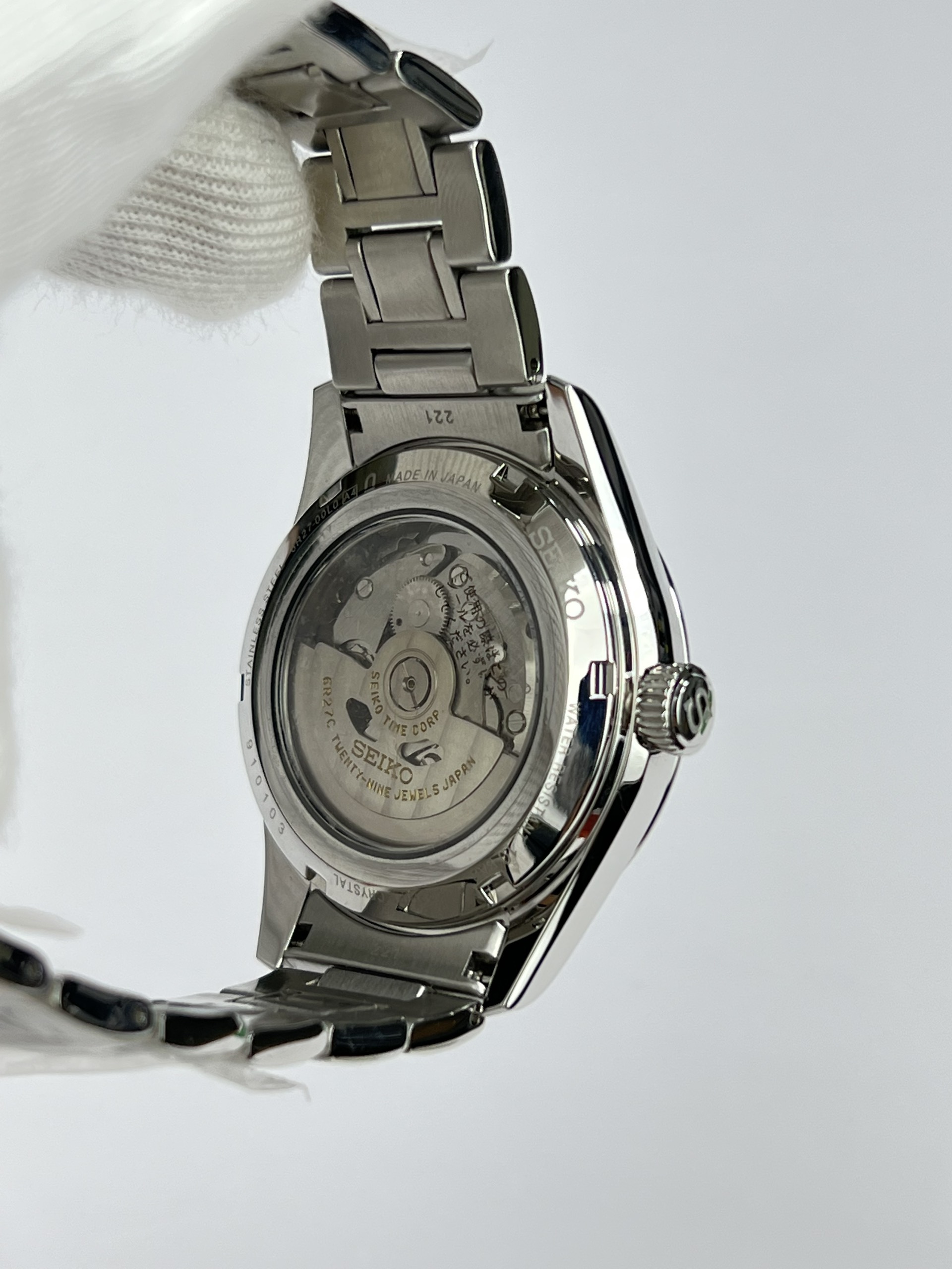 44-3358ef0e-debb-43b7-8650-64cb3a8db4aa