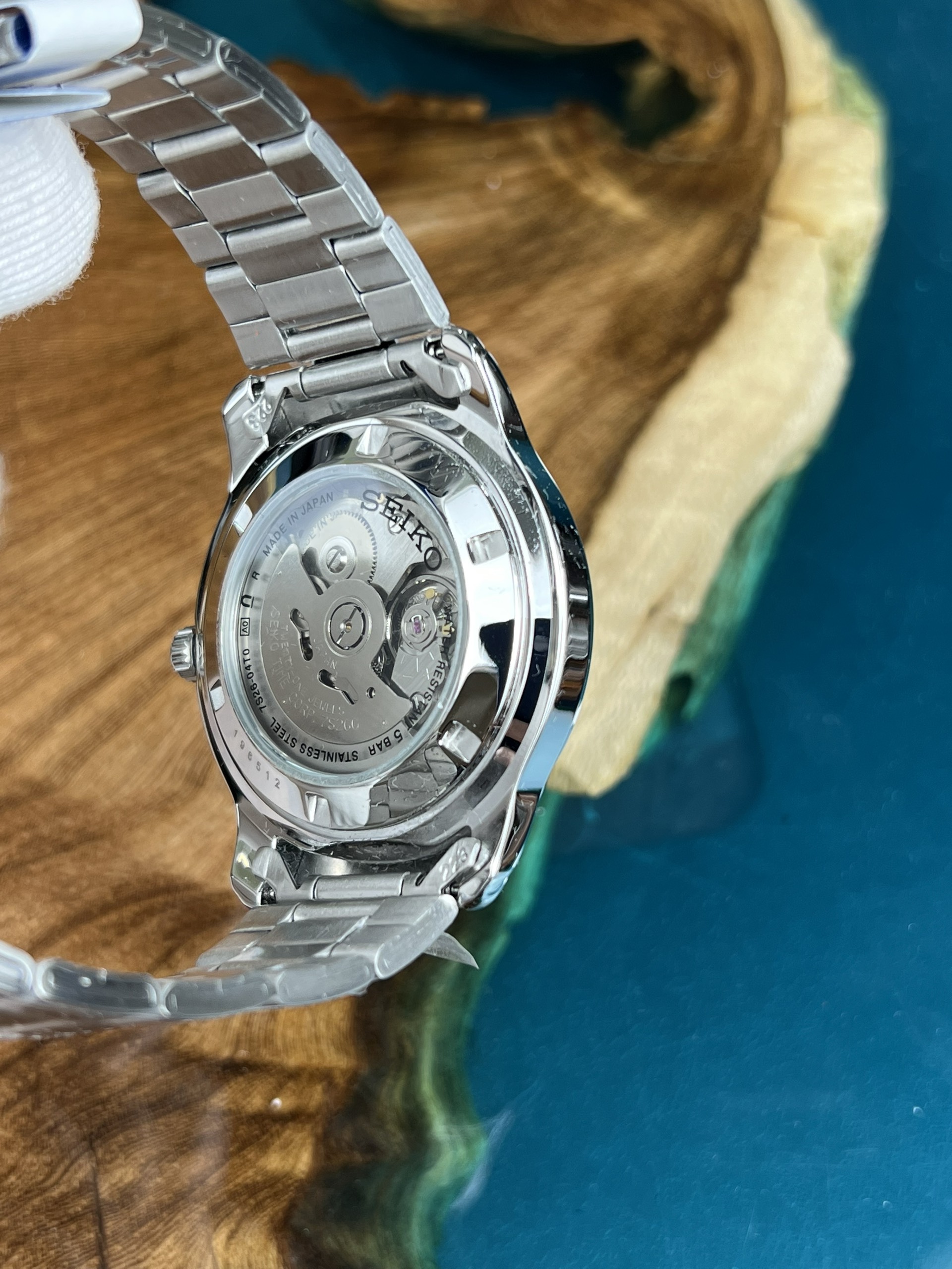 44-44d86f98-37d6-44f2-bb5c-4124f502a868