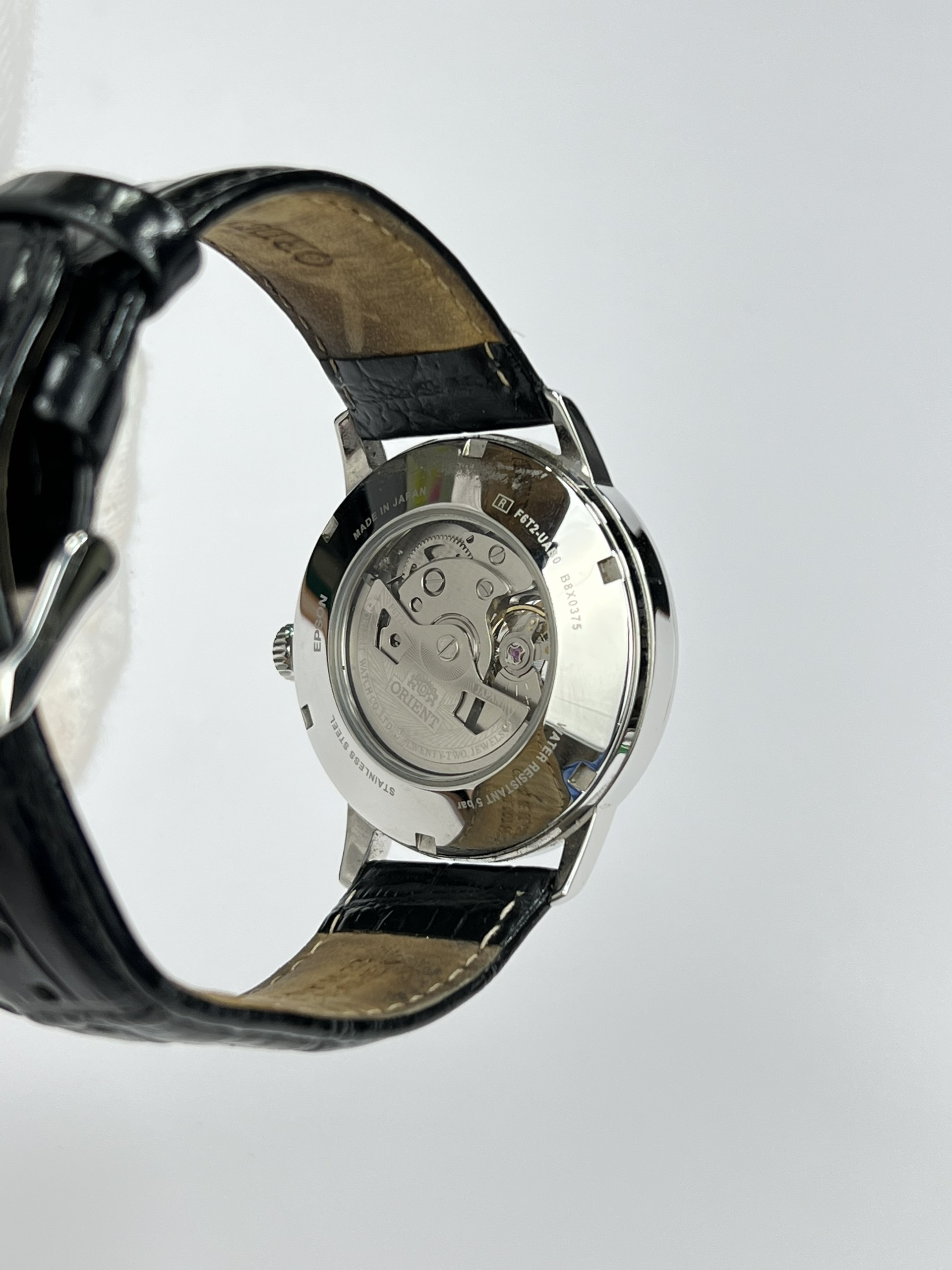 44-8090f3c6-cc86-4c48-9da1-48a06075e344