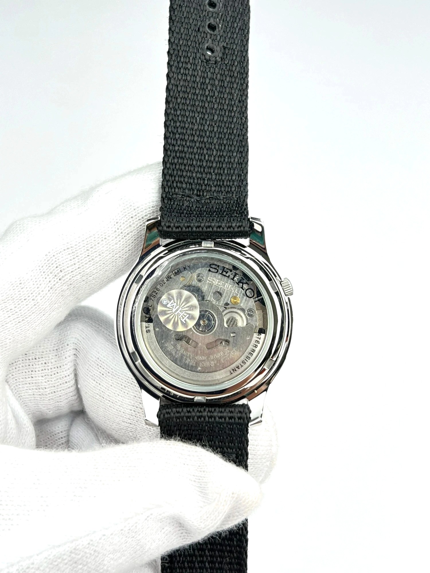 44-9dd6a37e-a8c3-47d7-80ca-c012ccd37167-d04b25f0-d676-4c7f-806f-df355717c50d-0be8ccc3-40e4-4419-84c7-8bec1f18d120