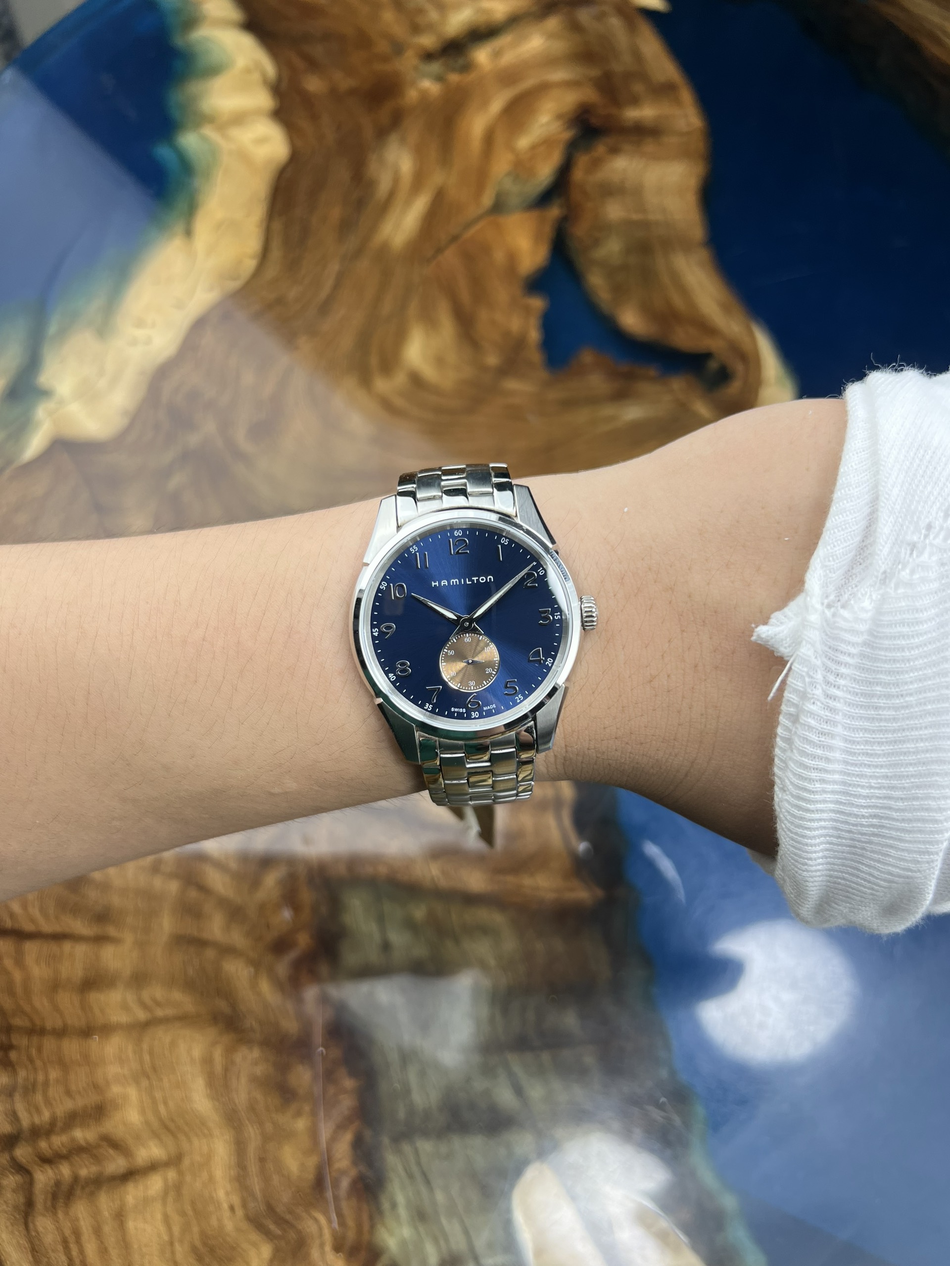 44-b1aa57fa-38b2-47da-b88e-ce008f6e9a26