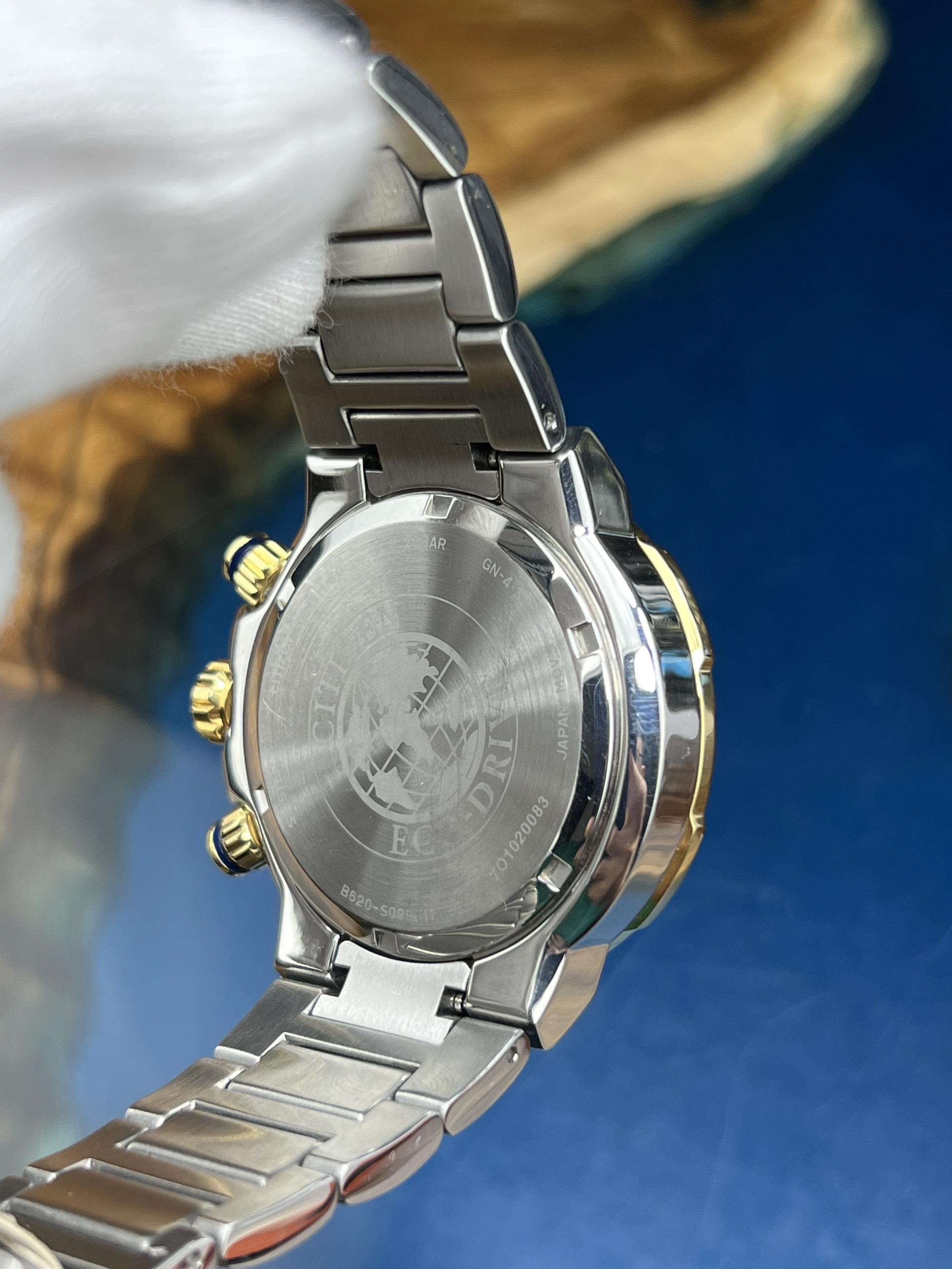 44-c07e50bc-6579-494b-b80a-1eb70889cf31