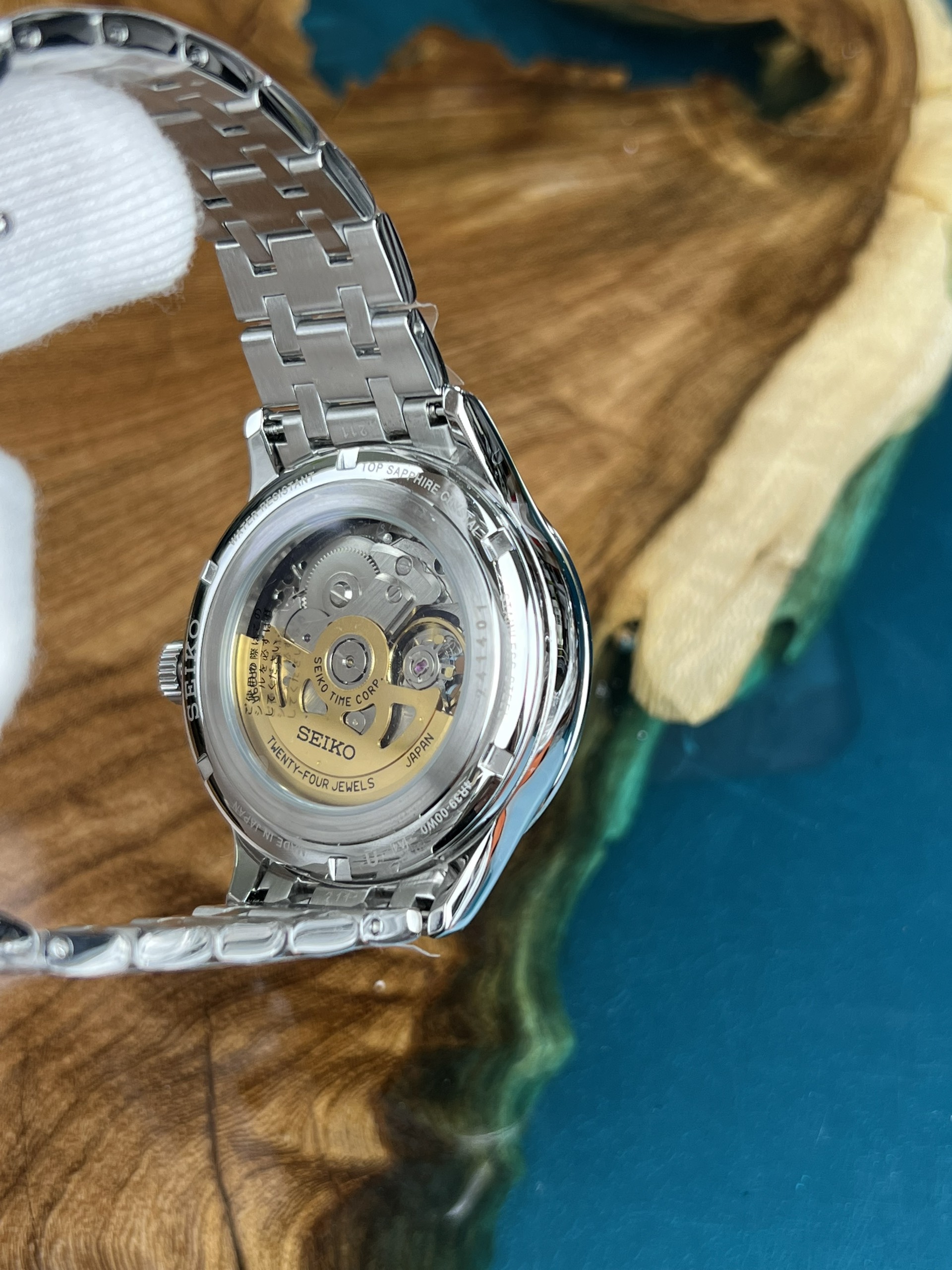 44-d0a8830c-cf87-4cc2-9190-d264a794abac