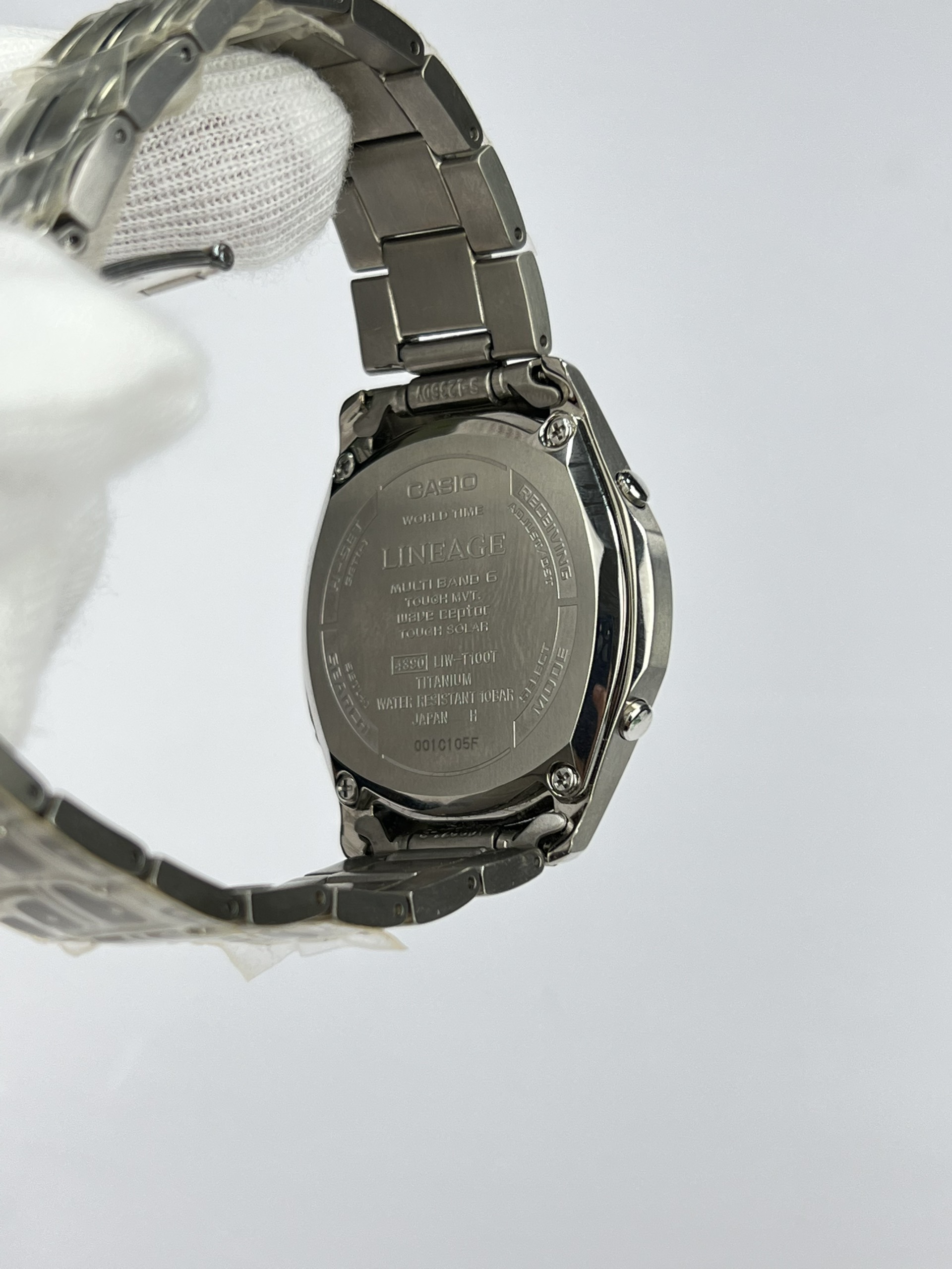 44-d9422db8-00b4-4384-81b7-5ccbb1ef6924