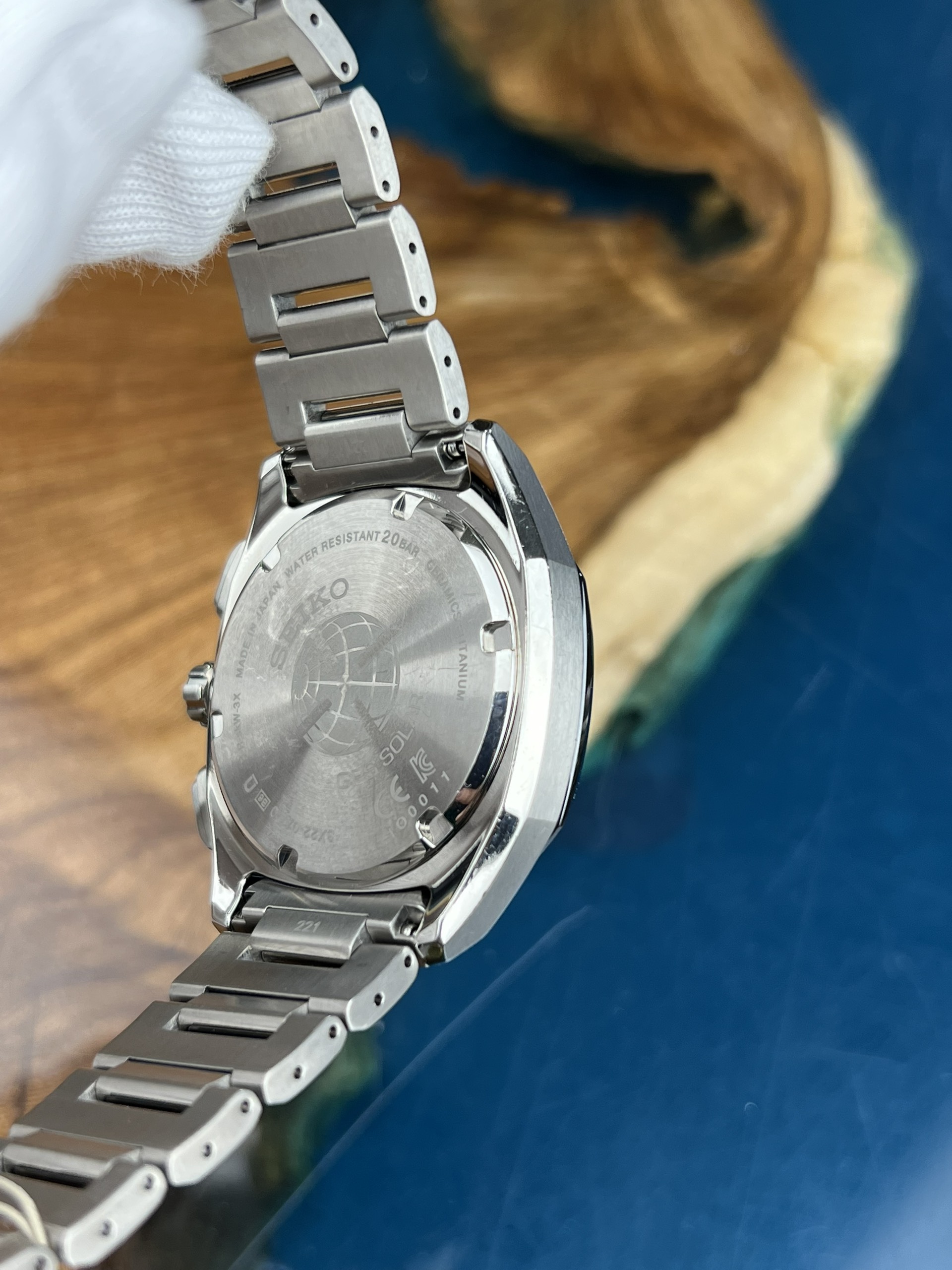 44-f0a08e75-5c49-41a4-b083-46639f6e90da