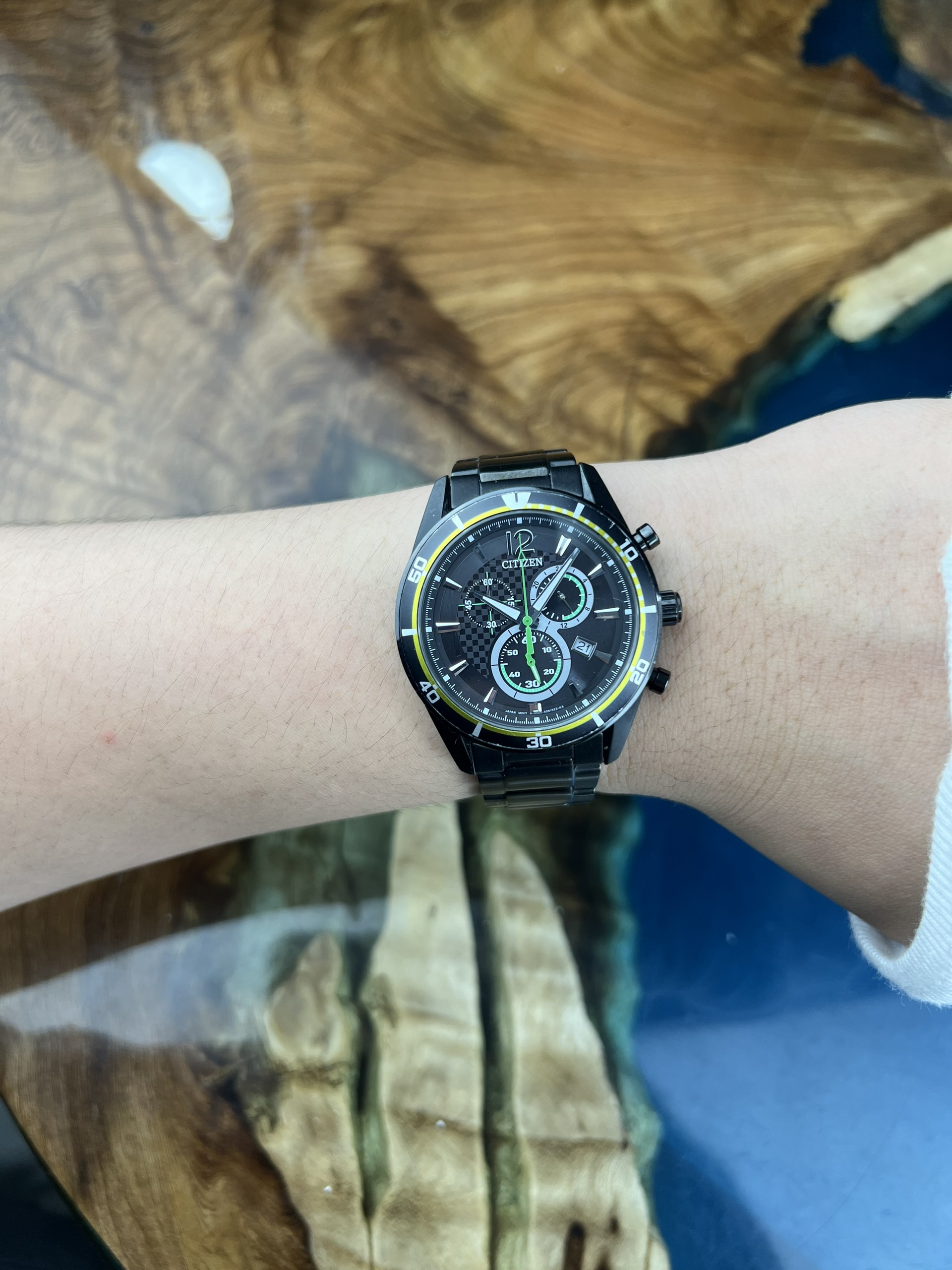 5-228cf40d-8b2f-4825-8d3d-f9250b76eed6