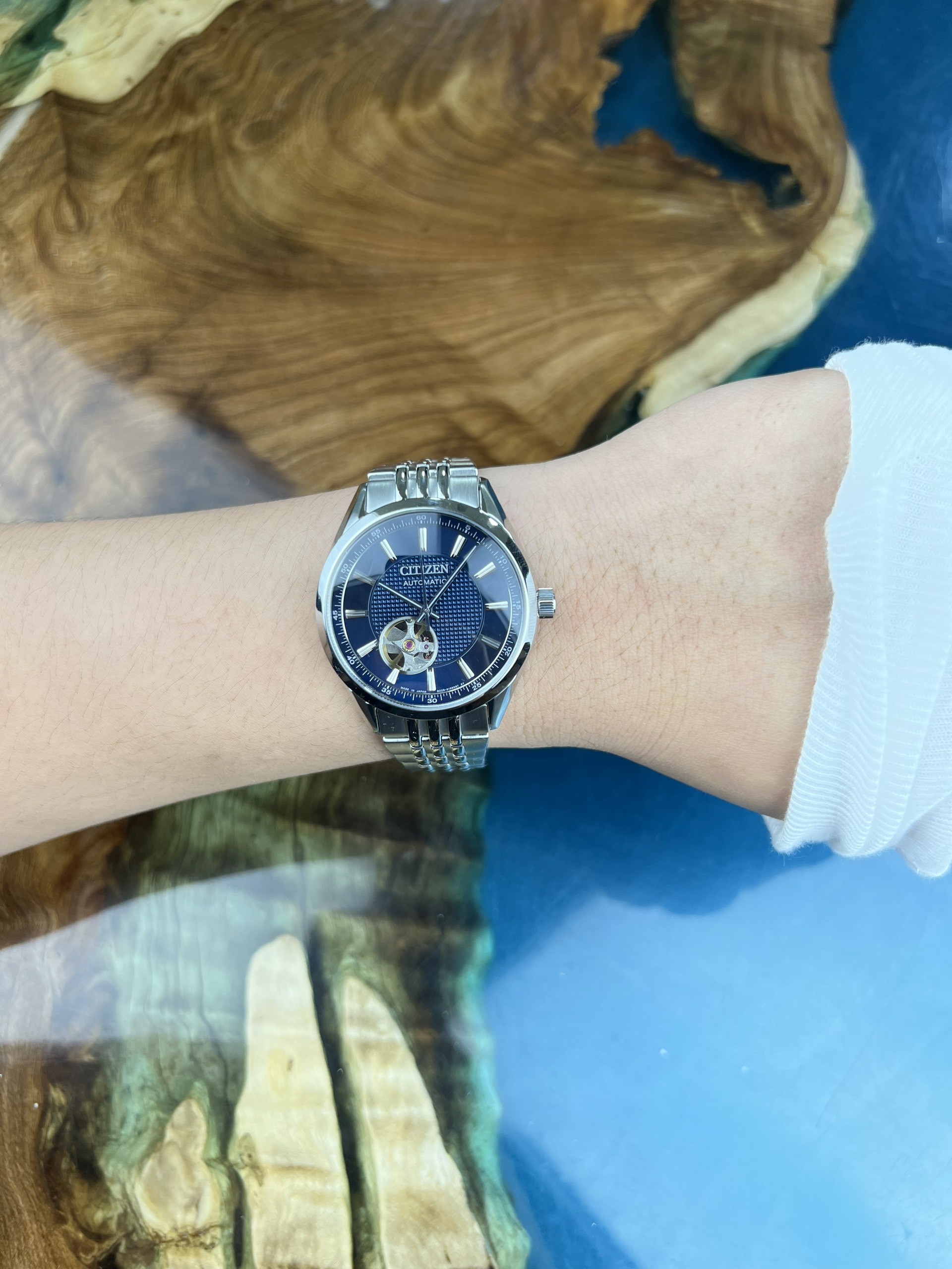 5-2b325a04-9c42-4070-a246-d1db6bb834e6