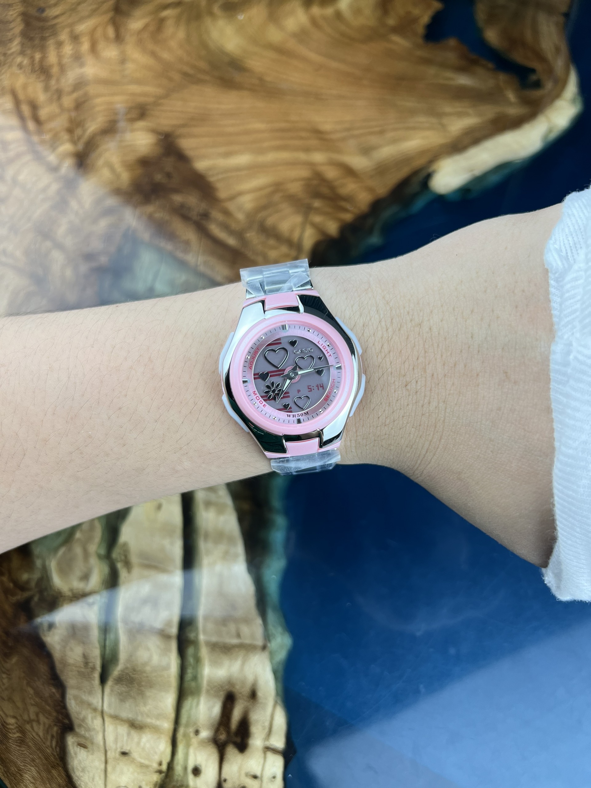 5-335969f5-16ed-492f-94cf-9186b92a4f4d-81b9170a-4332-441d-a321-dfb966fdaf60-8e779fb4-d0b4-4f3a-91ea-800e22eda01a